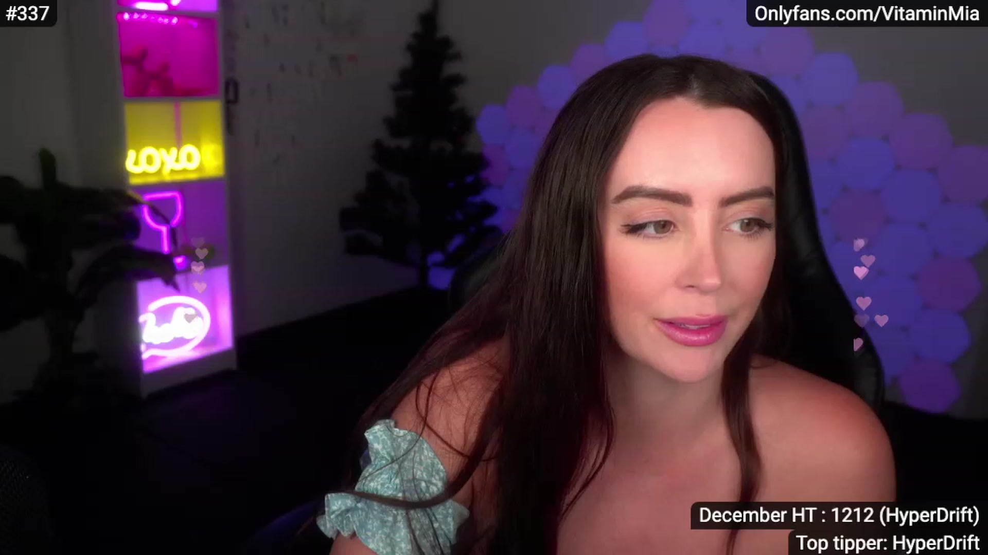Gallery image thumbnail from MissAustralia's myfreecams stream on, 12/02/2022, 08:08 image 18 of 20