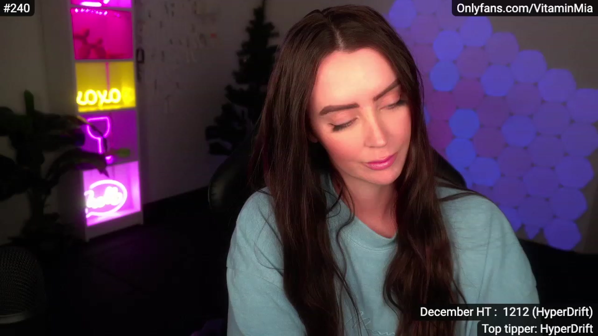 Gallery image thumbnail from MissAustralia's myfreecams stream on, 12/02/2022, 08:37 image 2 of 20