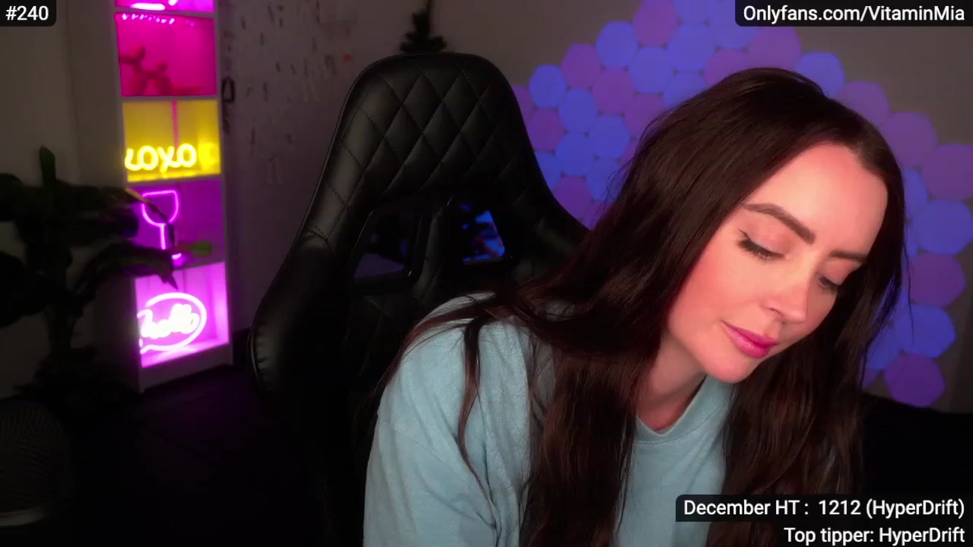Gallery image thumbnail from MissAustralia's myfreecams stream on, 12/02/2022, 08:37 image 7 of 20