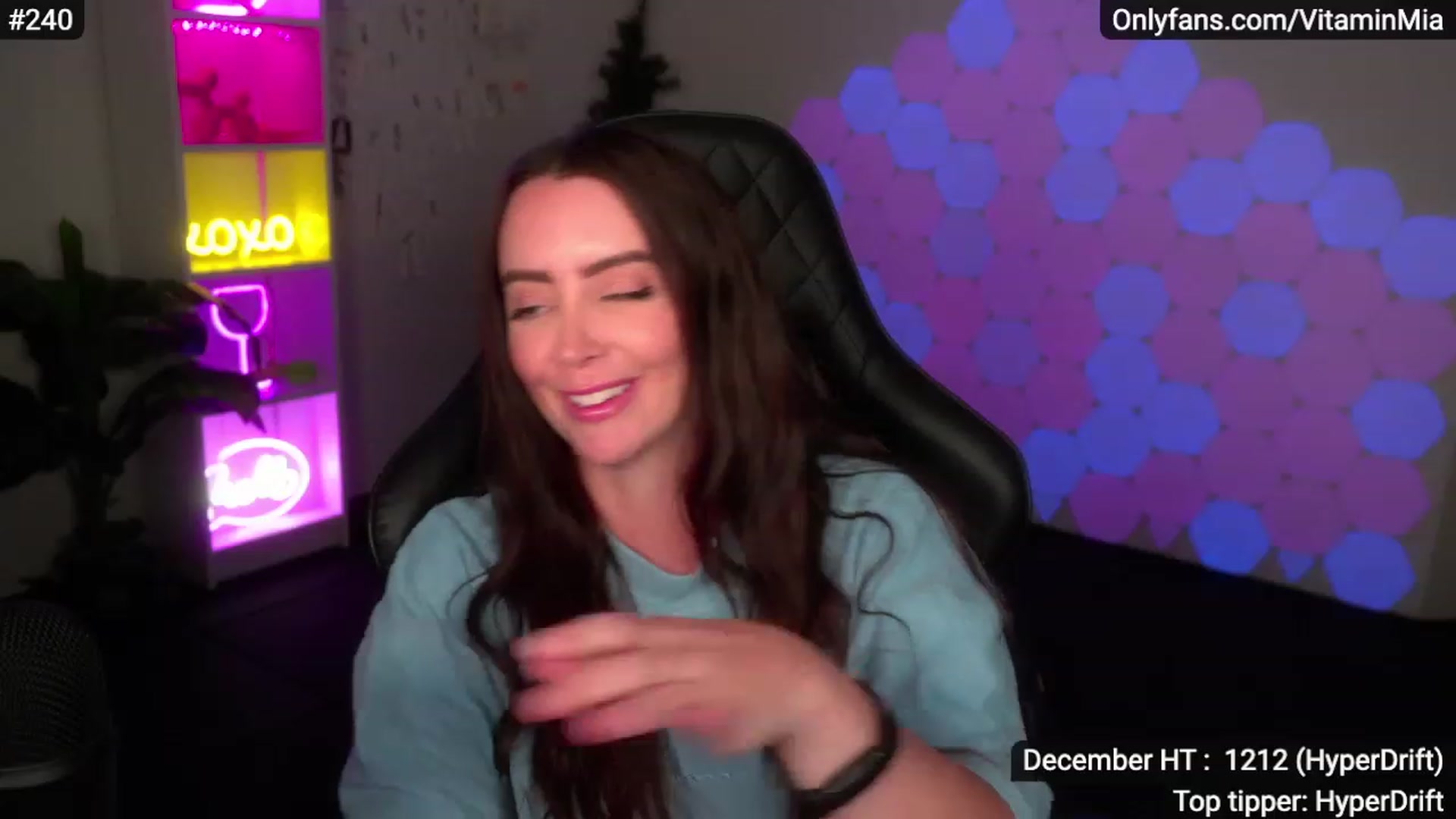 Gallery image thumbnail from MissAustralia's myfreecams stream on, 12/02/2022, 08:37 image 11 of 20