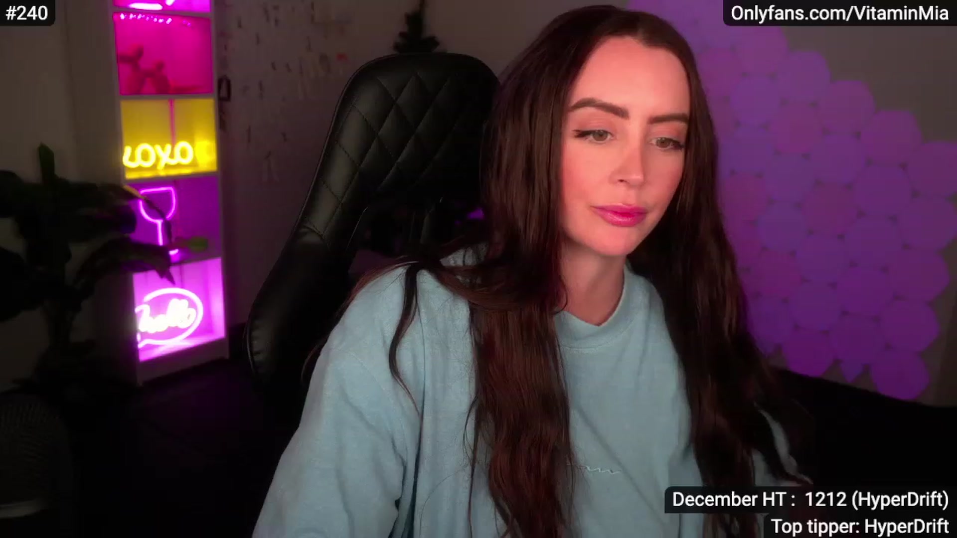 Gallery image thumbnail from MissAustralia's myfreecams stream on, 12/02/2022, 08:37 image 8 of 20