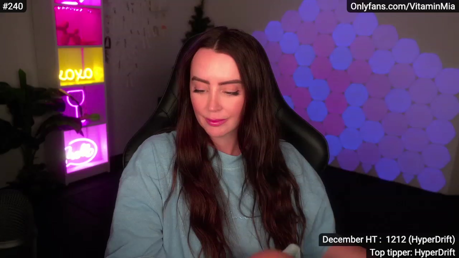 Gallery image thumbnail from MissAustralia's myfreecams stream on, 12/02/2022, 08:37 image 9 of 20