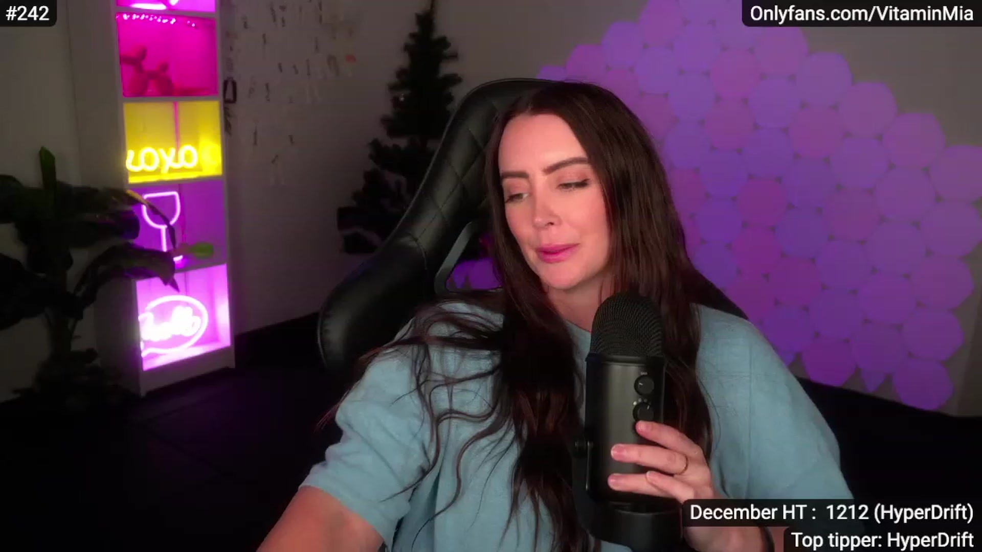 Gallery image thumbnail from MissAustralia's myfreecams stream on, 12/02/2022, 08:37 image 19 of 20