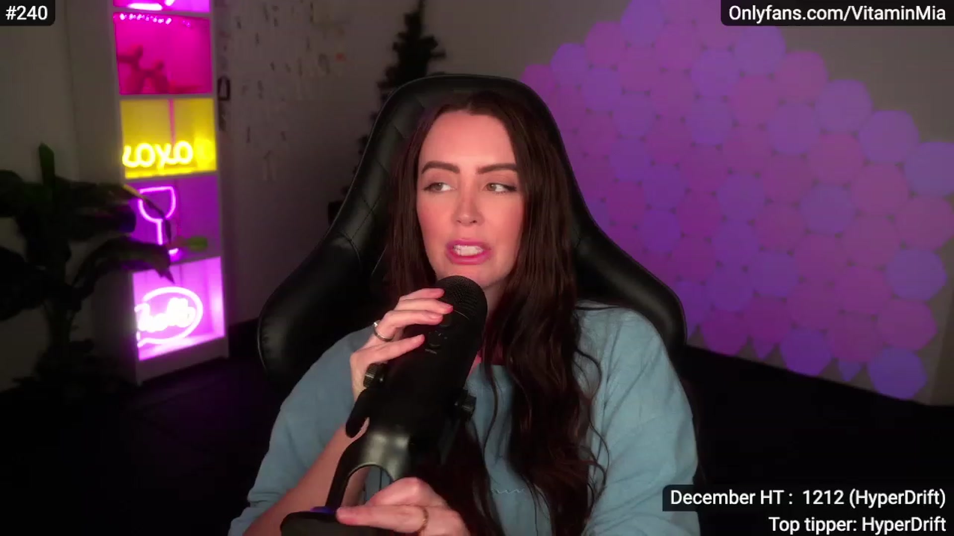 Gallery image thumbnail from MissAustralia's myfreecams stream on, 12/02/2022, 08:37 image 13 of 20