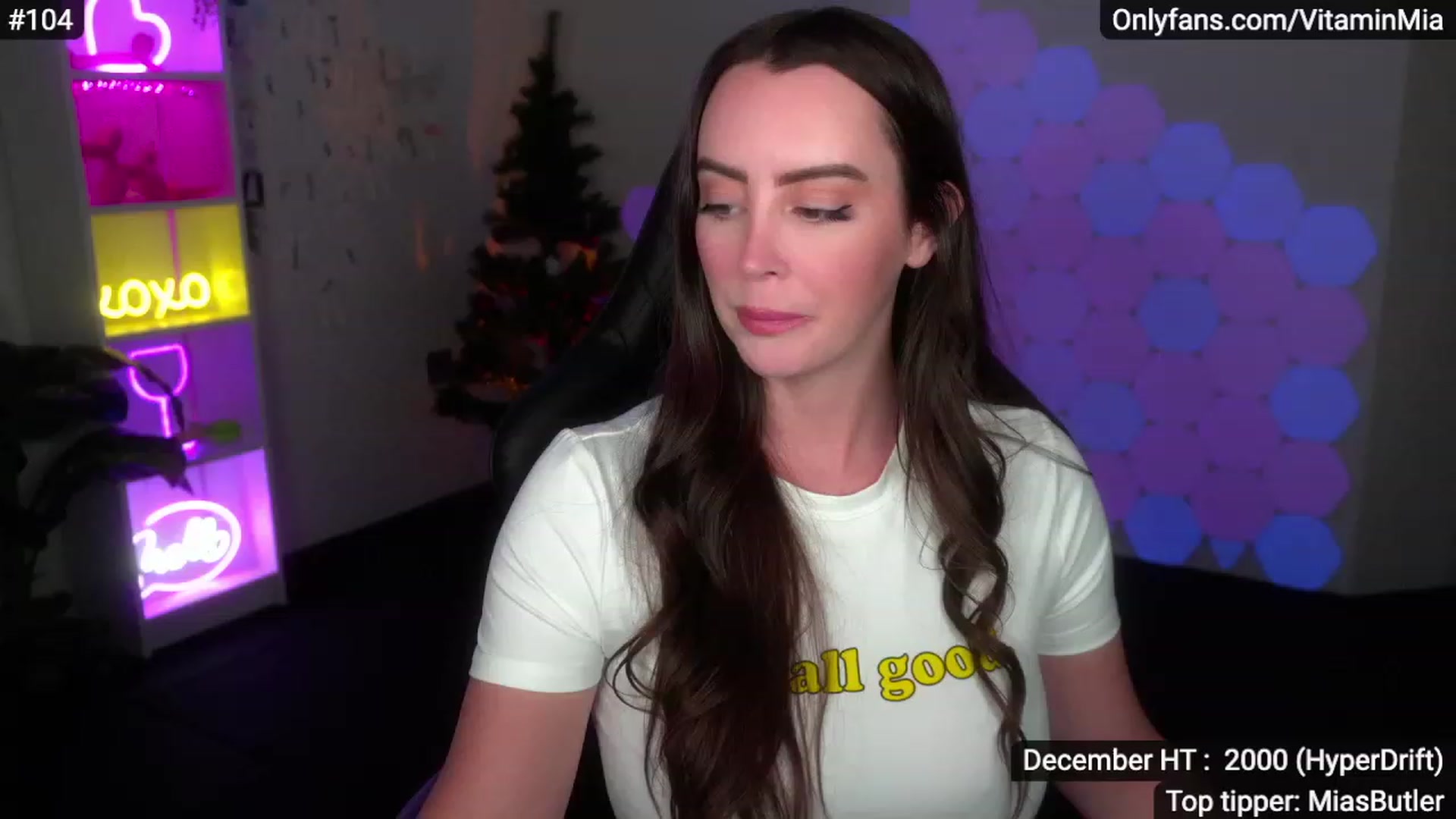 Gallery image thumbnail from MissAustralia's myfreecams stream on, 12/04/2022, 06:30 image 8 of 20