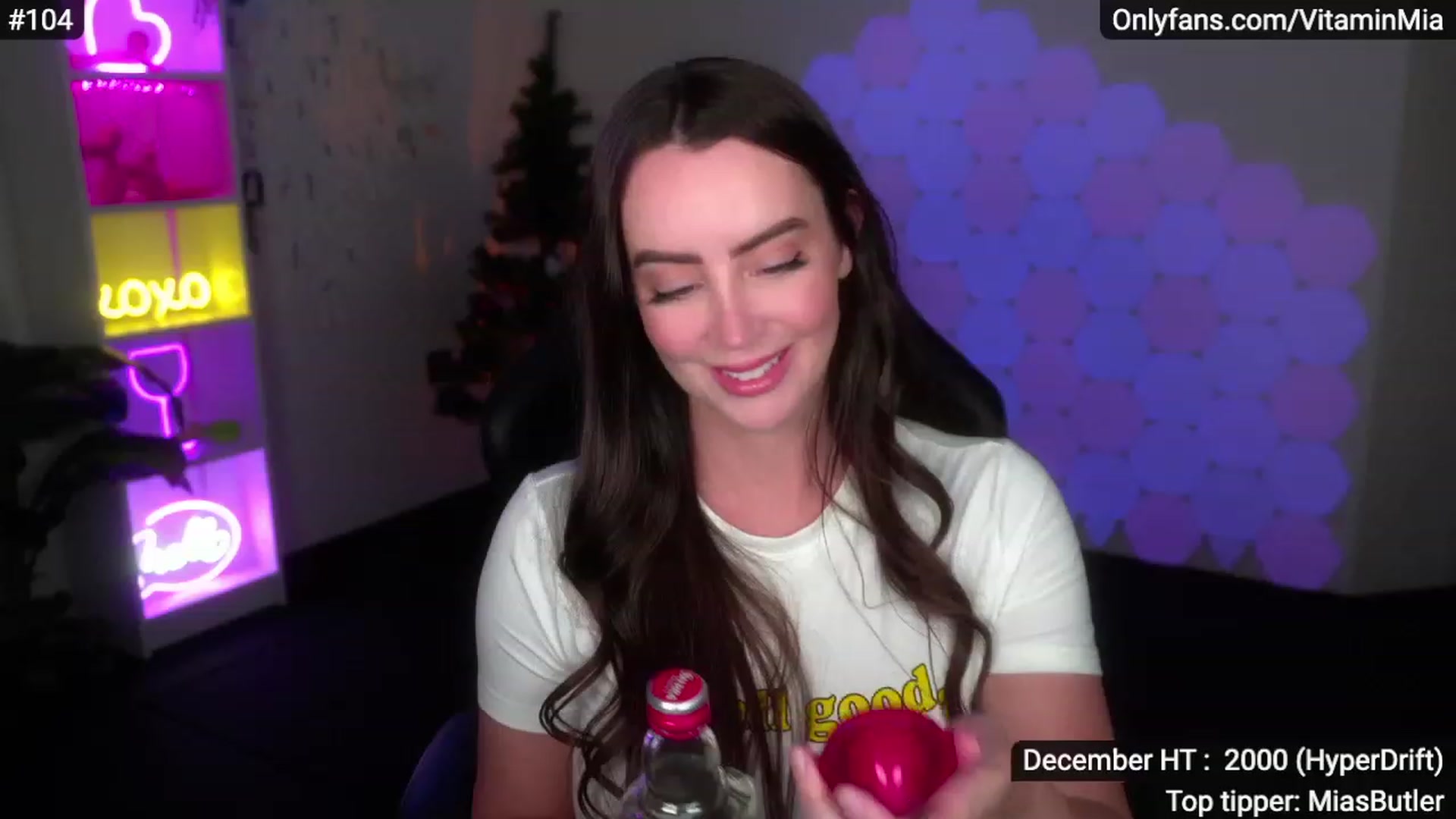 Gallery image thumbnail from MissAustralia's myfreecams stream on, 12/04/2022, 06:30 image 19 of 20