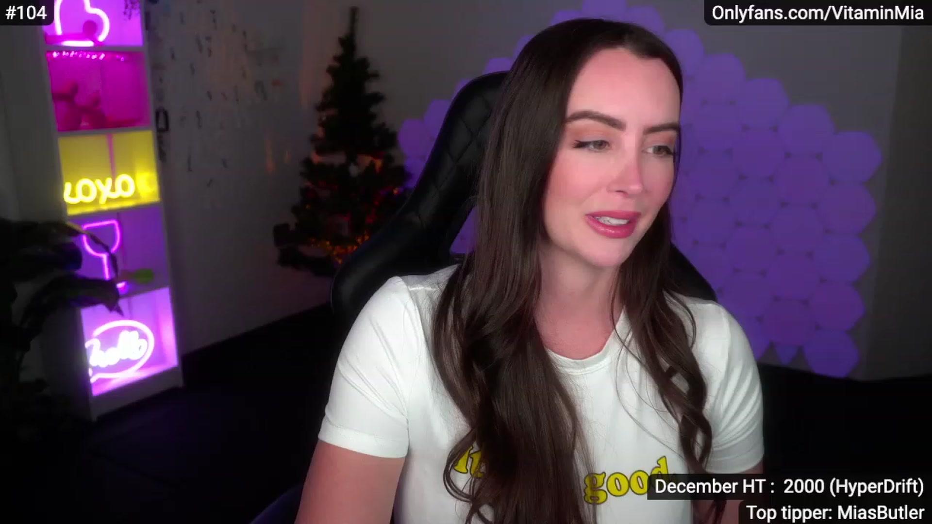 Gallery image thumbnail from MissAustralia's myfreecams stream on, 12/04/2022, 06:30 image 17 of 20