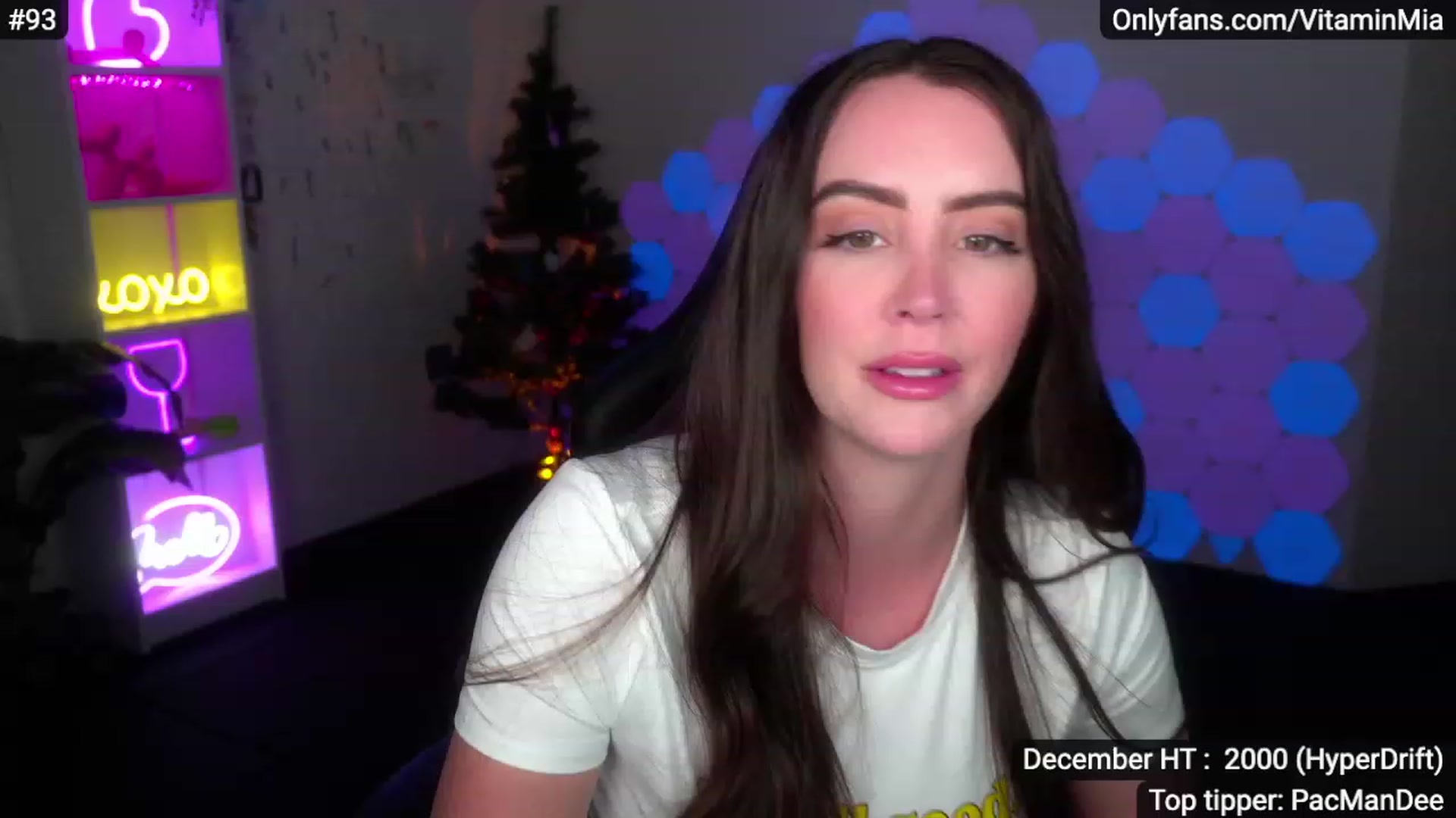 Gallery image thumbnail from MissAustralia's myfreecams stream on, 12/04/2022, 07:27 image 3 of 20