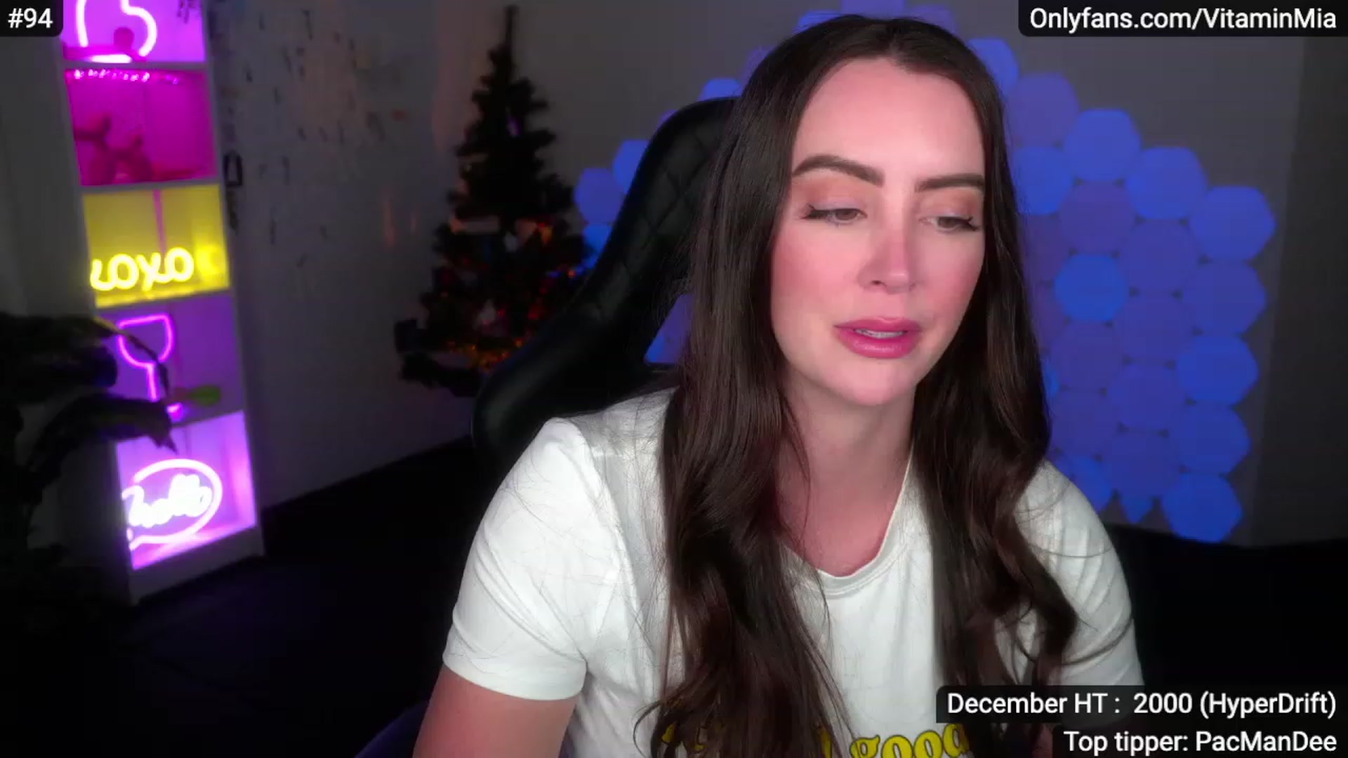 Gallery image thumbnail from MissAustralia's myfreecams stream on, 12/04/2022, 07:27 image 8 of 20