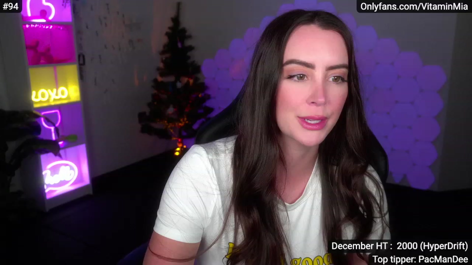 Gallery image thumbnail from MissAustralia's myfreecams stream on, 12/04/2022, 07:27 image 7 of 20