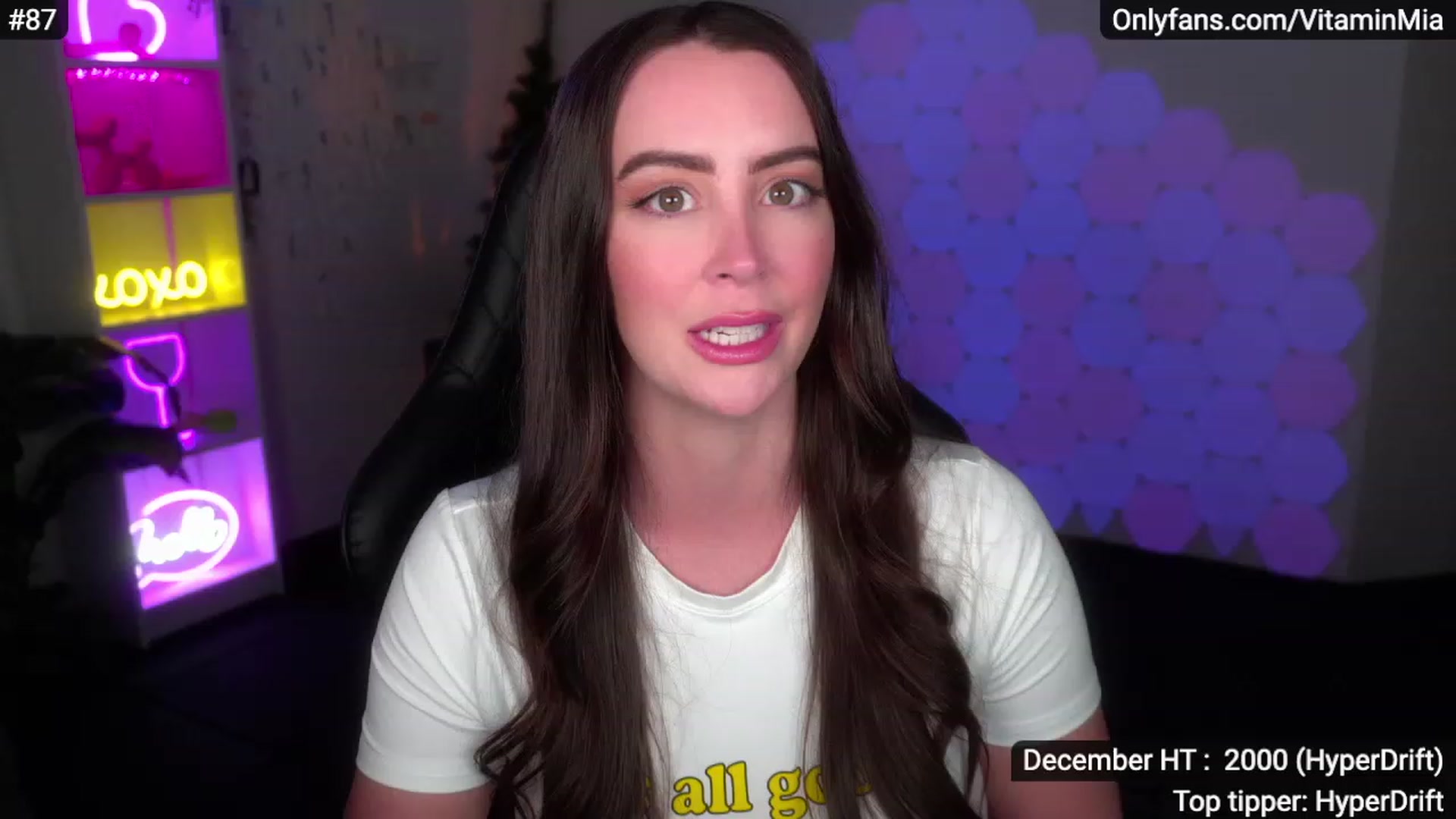 Gallery image thumbnail from MissAustralia's myfreecams stream on, 12/04/2022, 07:53 image 17 of 20