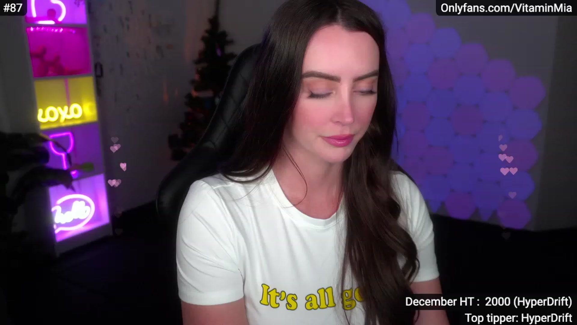 Gallery image thumbnail from MissAustralia's myfreecams stream on, 12/04/2022, 07:53 image 6 of 20