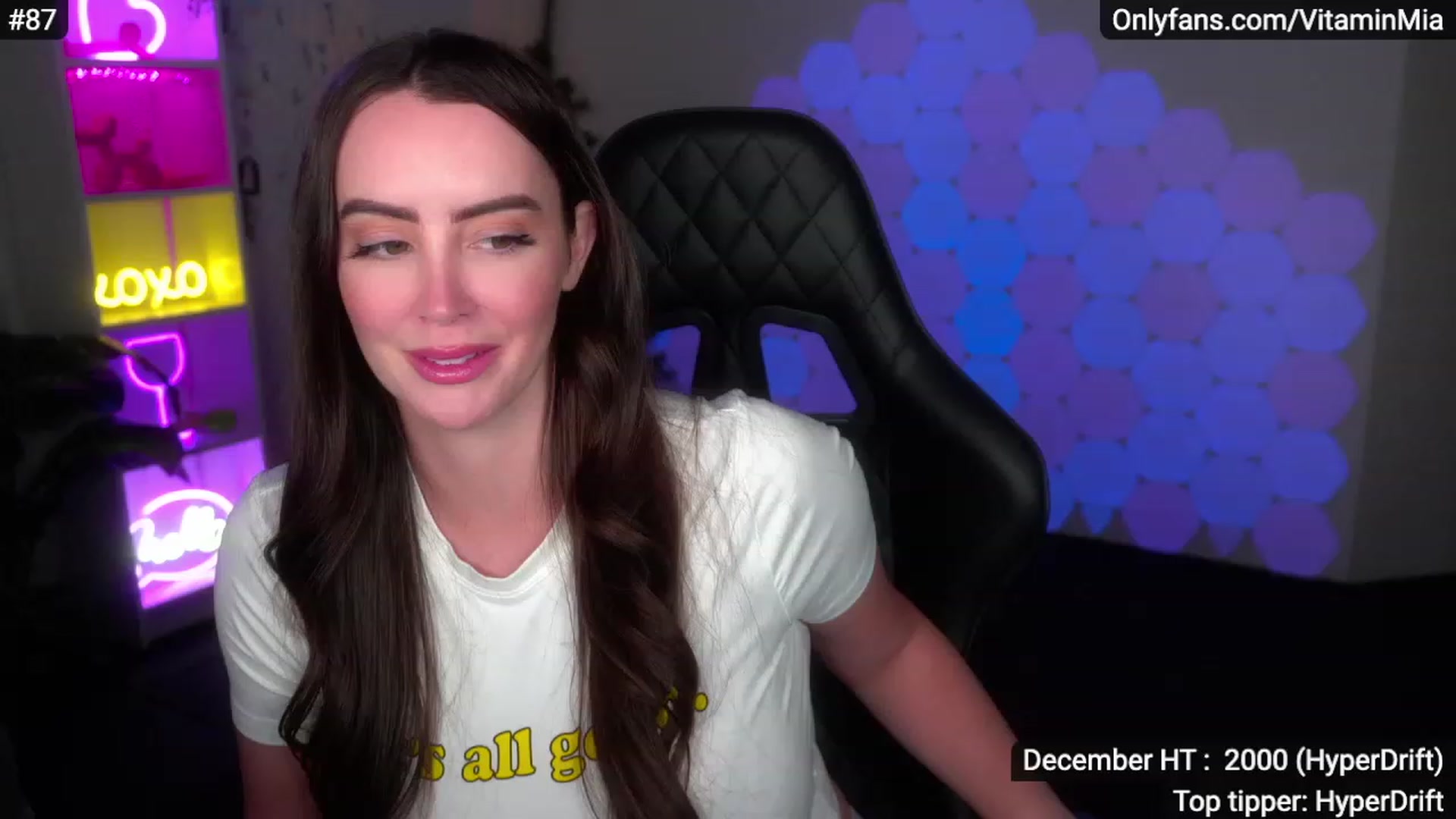 Gallery image thumbnail from MissAustralia's myfreecams stream on, 12/04/2022, 07:53 image 13 of 20