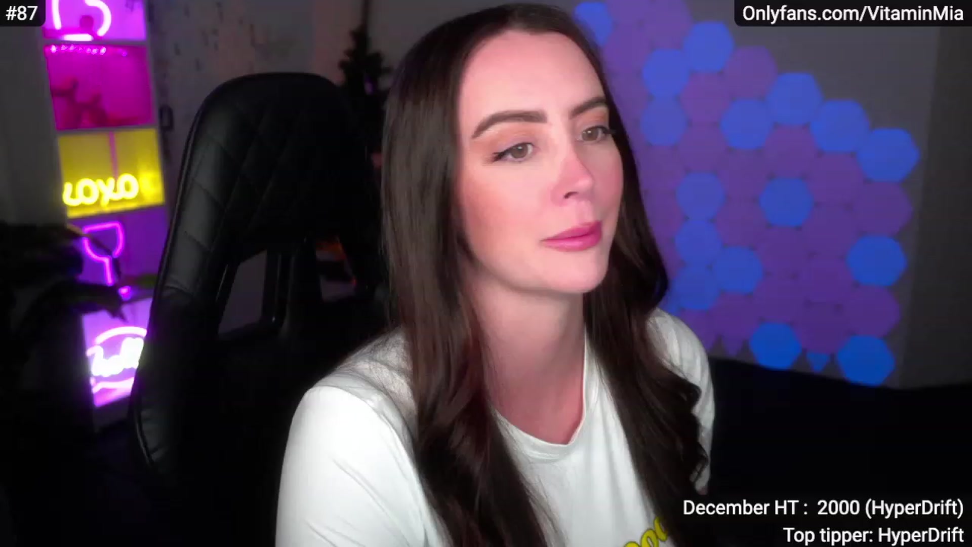 Gallery image thumbnail from MissAustralia's myfreecams stream on, 12/04/2022, 07:53 image 16 of 20