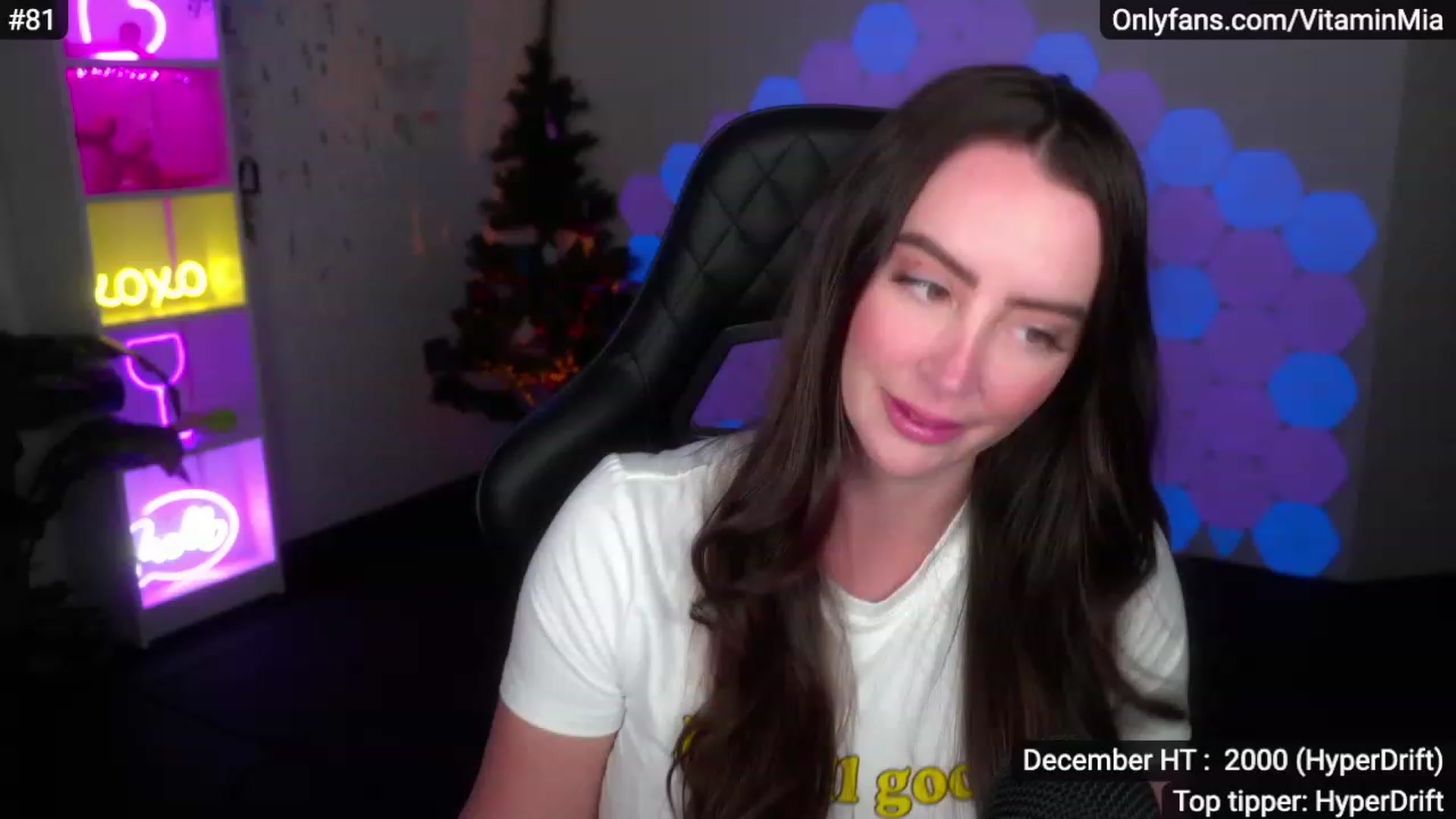 Gallery image thumbnail from MissAustralia's myfreecams stream on, 12/04/2022, 08:17 image 8 of 20
