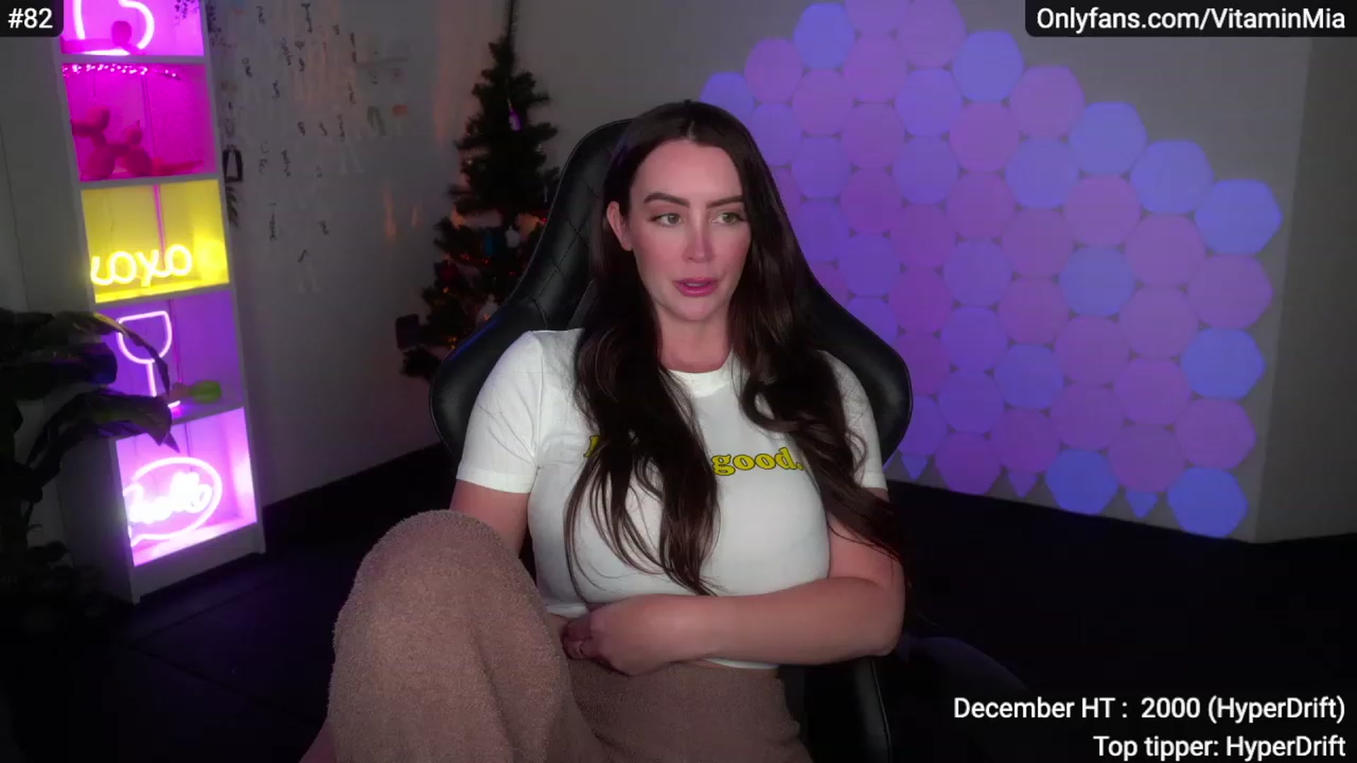 Gallery image thumbnail from MissAustralia's myfreecams stream on, 12/04/2022, 08:17 image 1 of 20