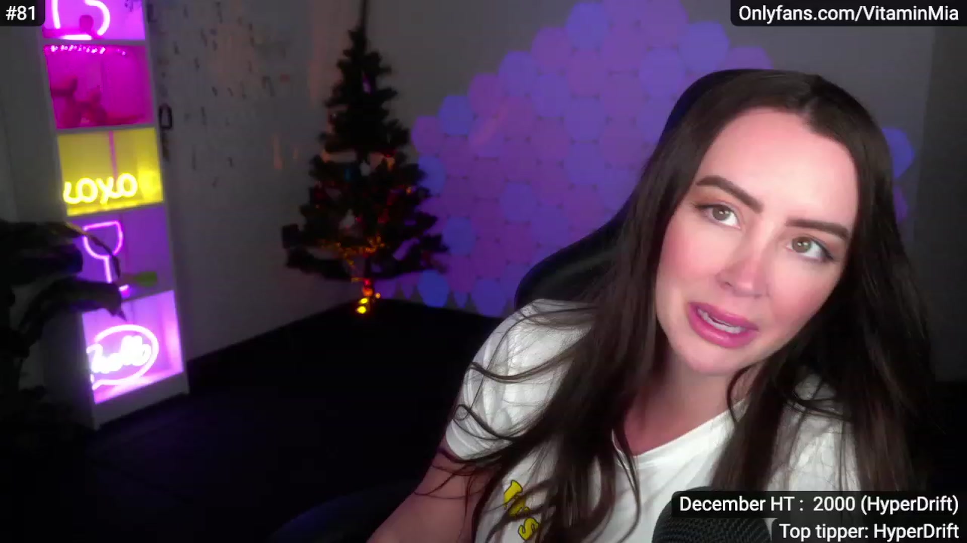 Gallery image thumbnail from MissAustralia's myfreecams stream on, 12/04/2022, 08:17 image 12 of 20