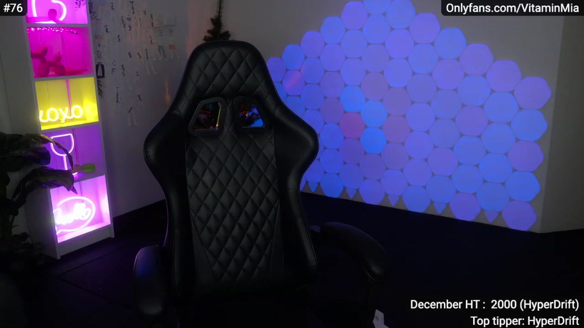 Gallery image thumbnail from MissAustralia's myfreecams stream on, 12/04/2022, 09:29 image 5 of 20