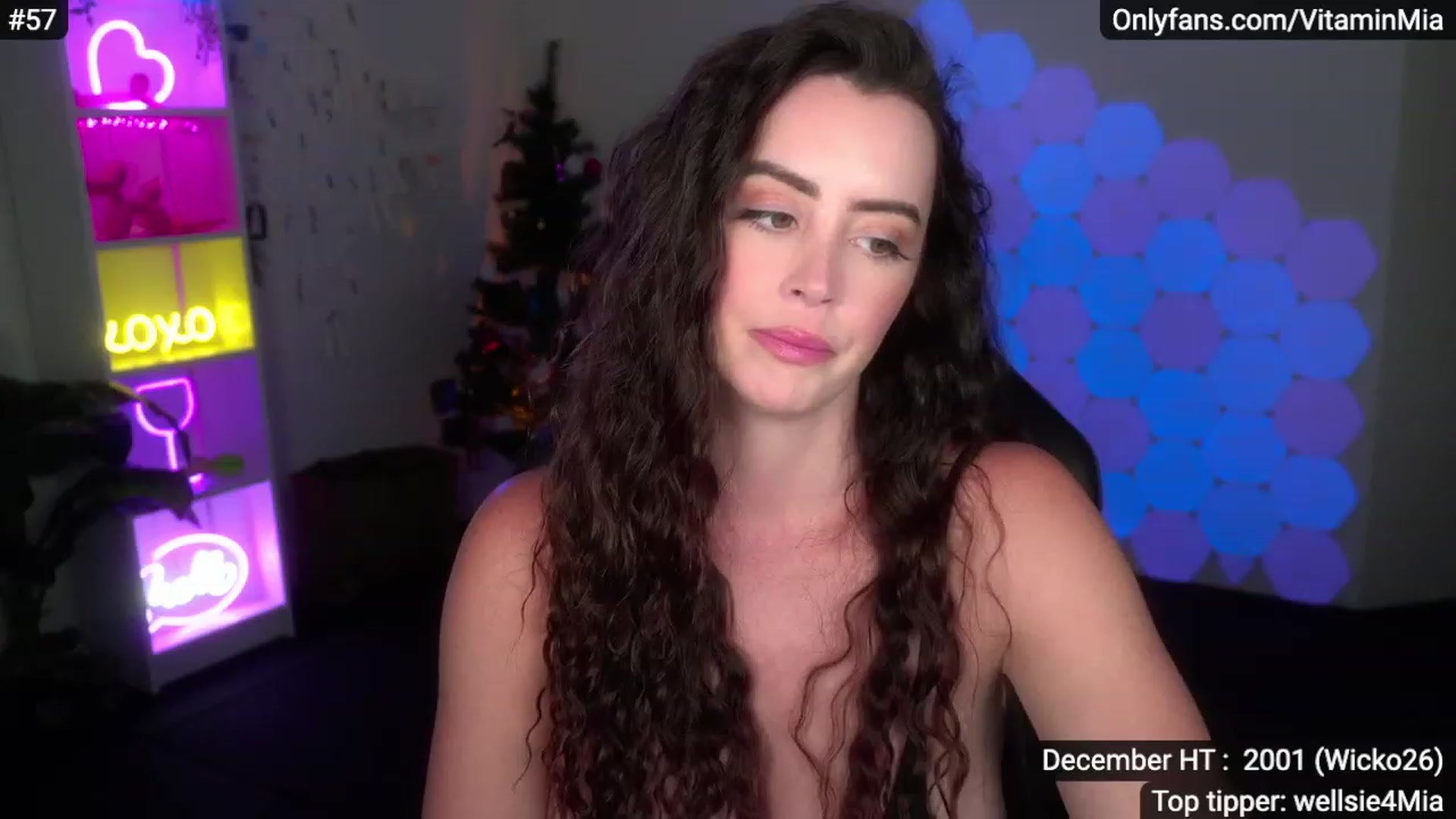 Gallery image thumbnail from MissAustralia's myfreecams stream on, 12/06/2022, 07:36 image 19 of 20