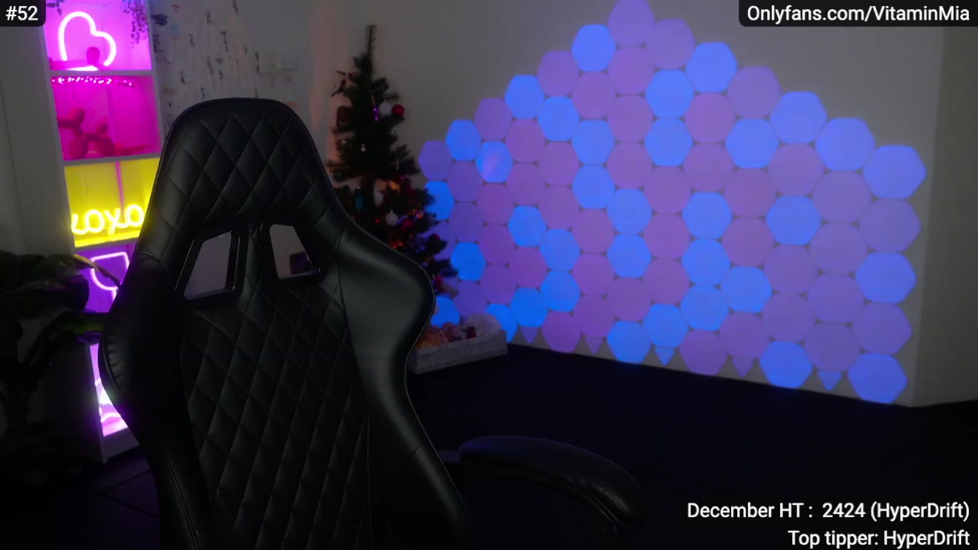 Gallery image thumbnail from MissAustralia's myfreecams stream on, 12/06/2022, 09:01 image 2 of 20