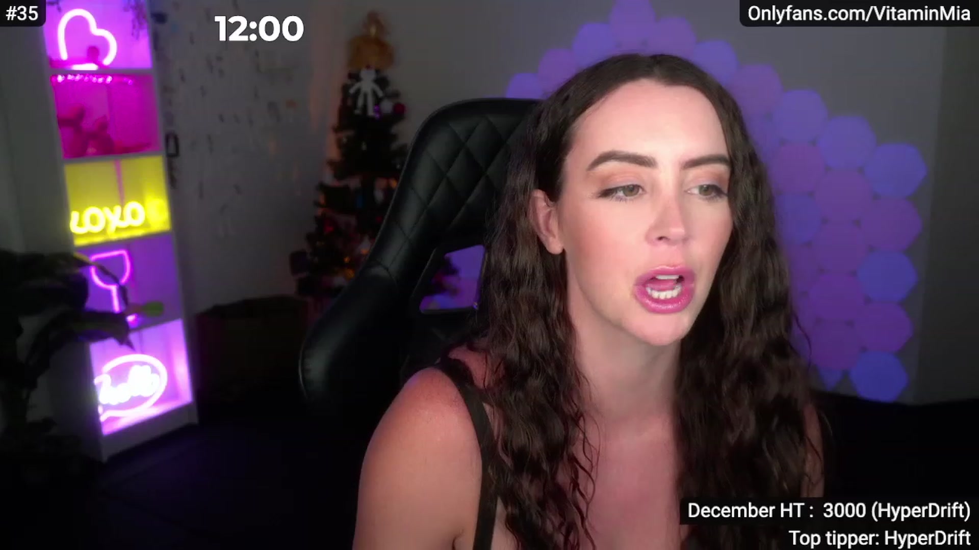 Gallery image thumbnail from MissAustralia's myfreecams stream on, 12/06/2022, 10:48 image 15 of 20