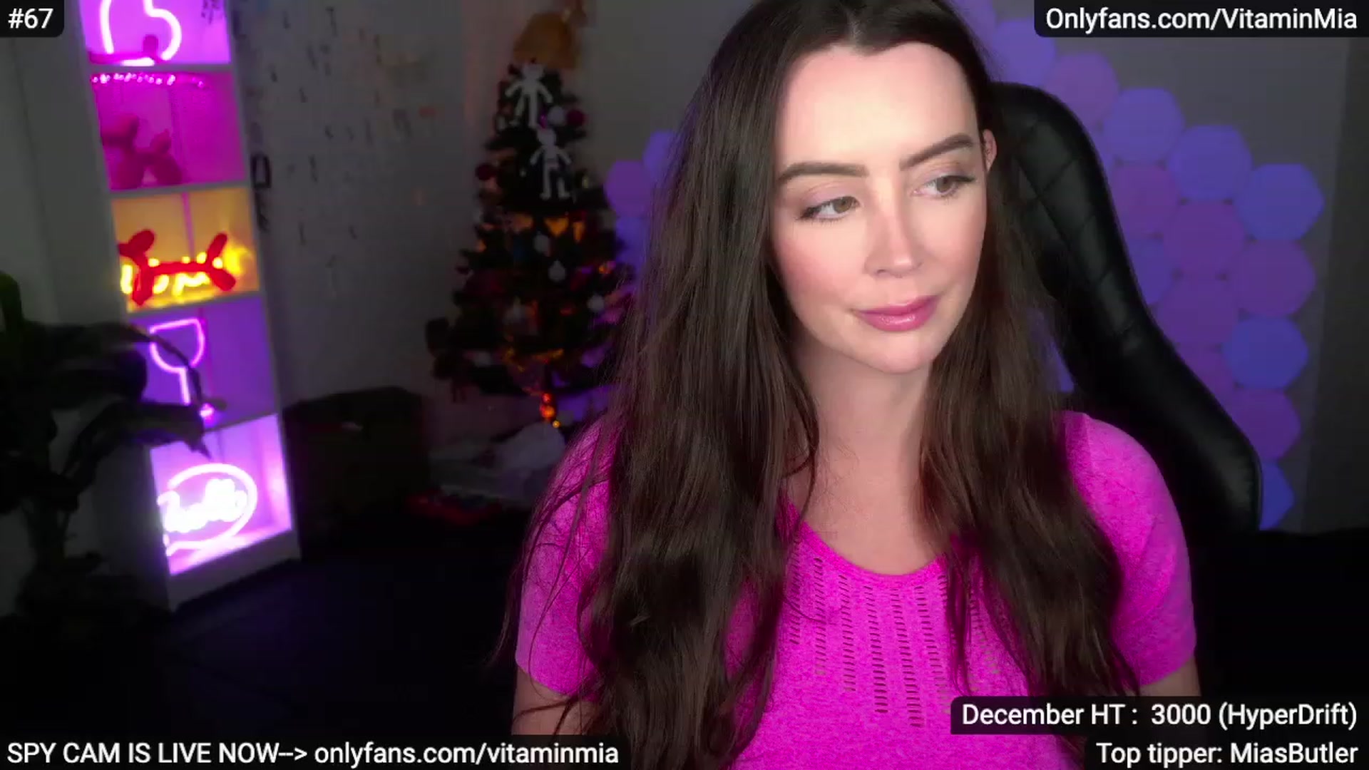 Gallery image thumbnail from MissAustralia's myfreecams stream on, 12/16/2022, 08:28 image 18 of 20