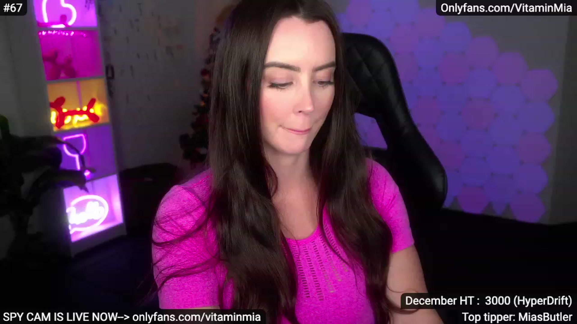 Gallery image thumbnail from MissAustralia's myfreecams stream on, 12/16/2022, 08:39 image 2 of 20