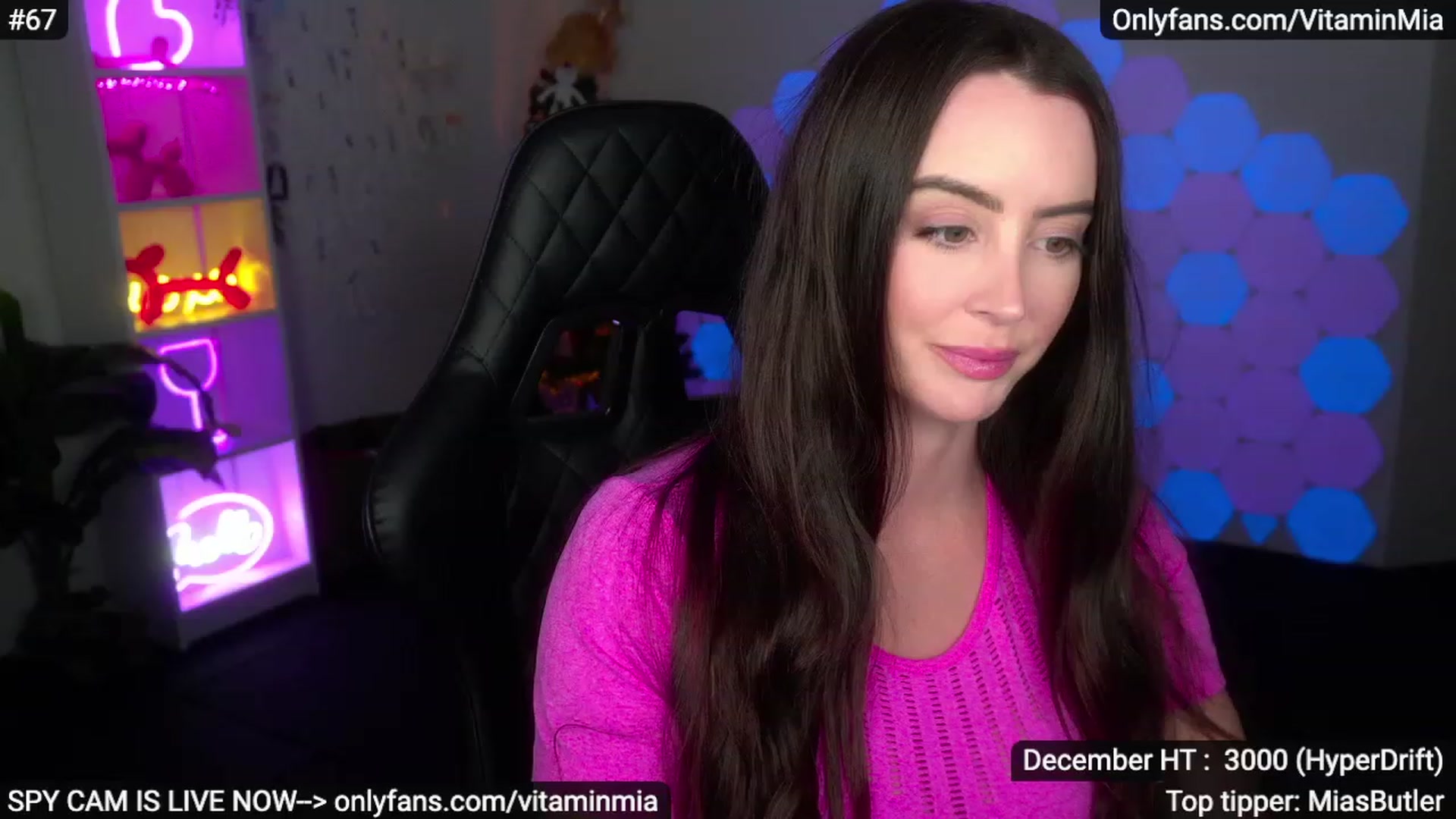Gallery image thumbnail from MissAustralia's myfreecams stream on, 12/16/2022, 08:39 image 14 of 20