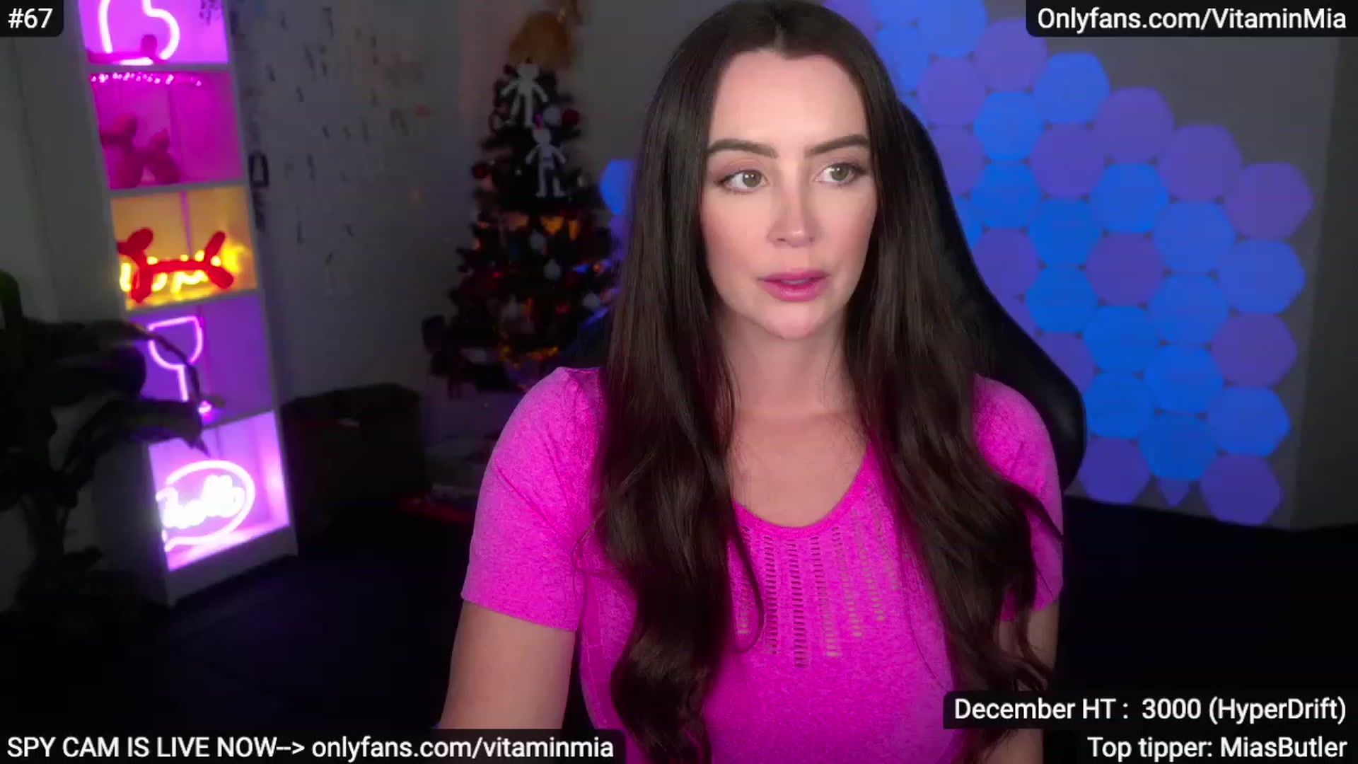 Gallery image thumbnail from MissAustralia's myfreecams stream on, 12/16/2022, 08:59 image 15 of 20