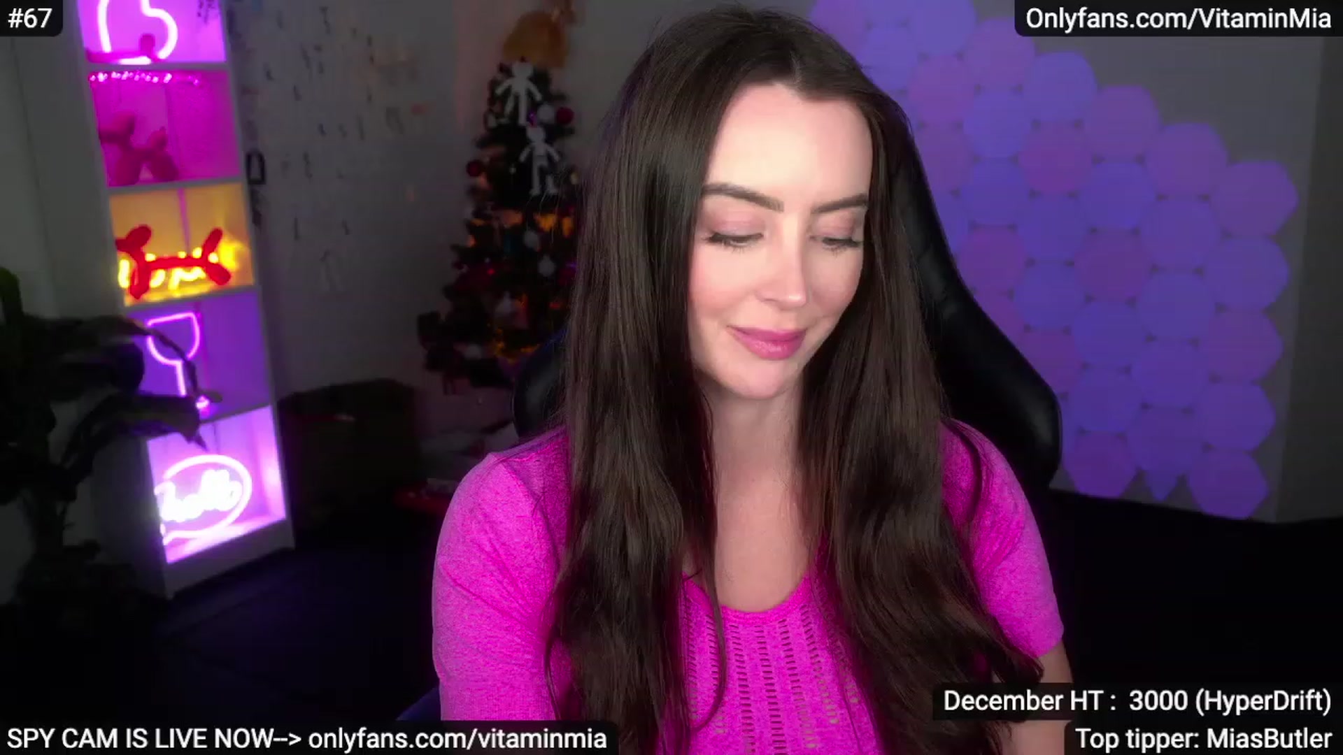 Gallery image thumbnail from MissAustralia's myfreecams stream on, 12/16/2022, 08:59 image 4 of 20