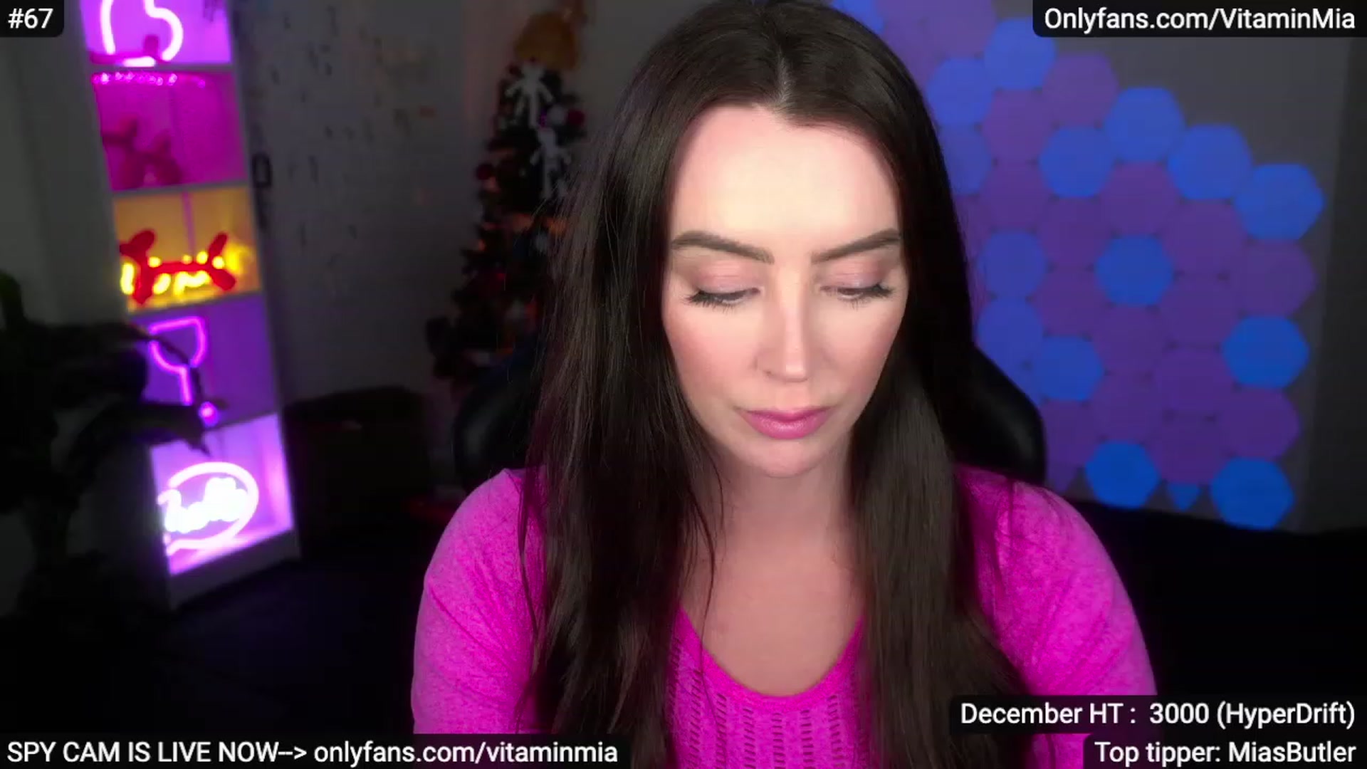 Gallery image thumbnail from MissAustralia's myfreecams stream on, 12/16/2022, 08:59 image 11 of 20