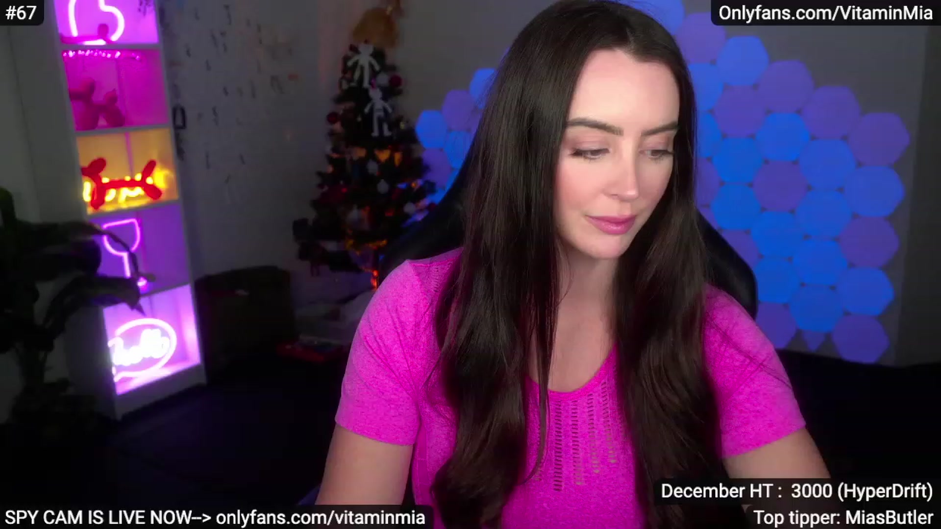 Gallery image thumbnail from MissAustralia's myfreecams stream on, 12/16/2022, 08:59 image 12 of 20