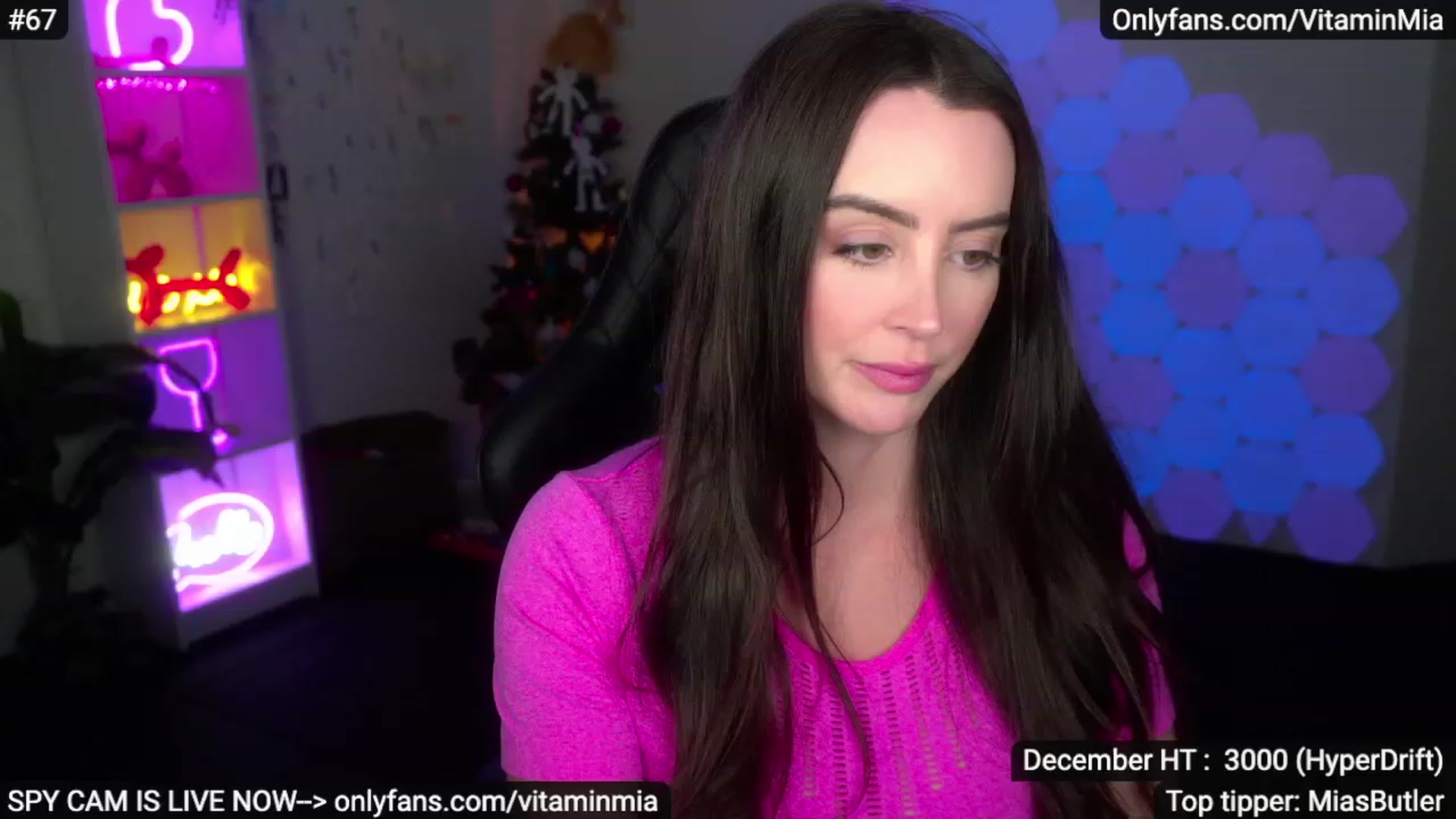 Gallery image thumbnail from MissAustralia's myfreecams stream on, 12/16/2022, 08:59 image 6 of 20