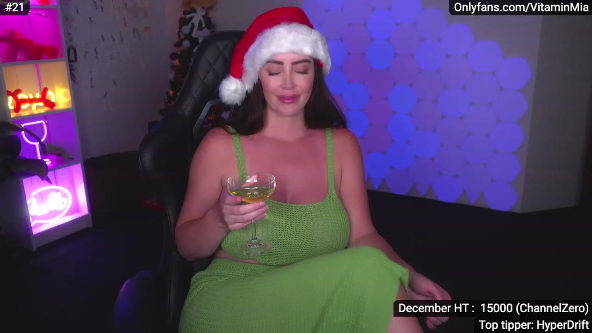 Gallery image thumbnail from MissAustralia's myfreecams stream on, 12/24/2022, 10:33 image 15 of 20