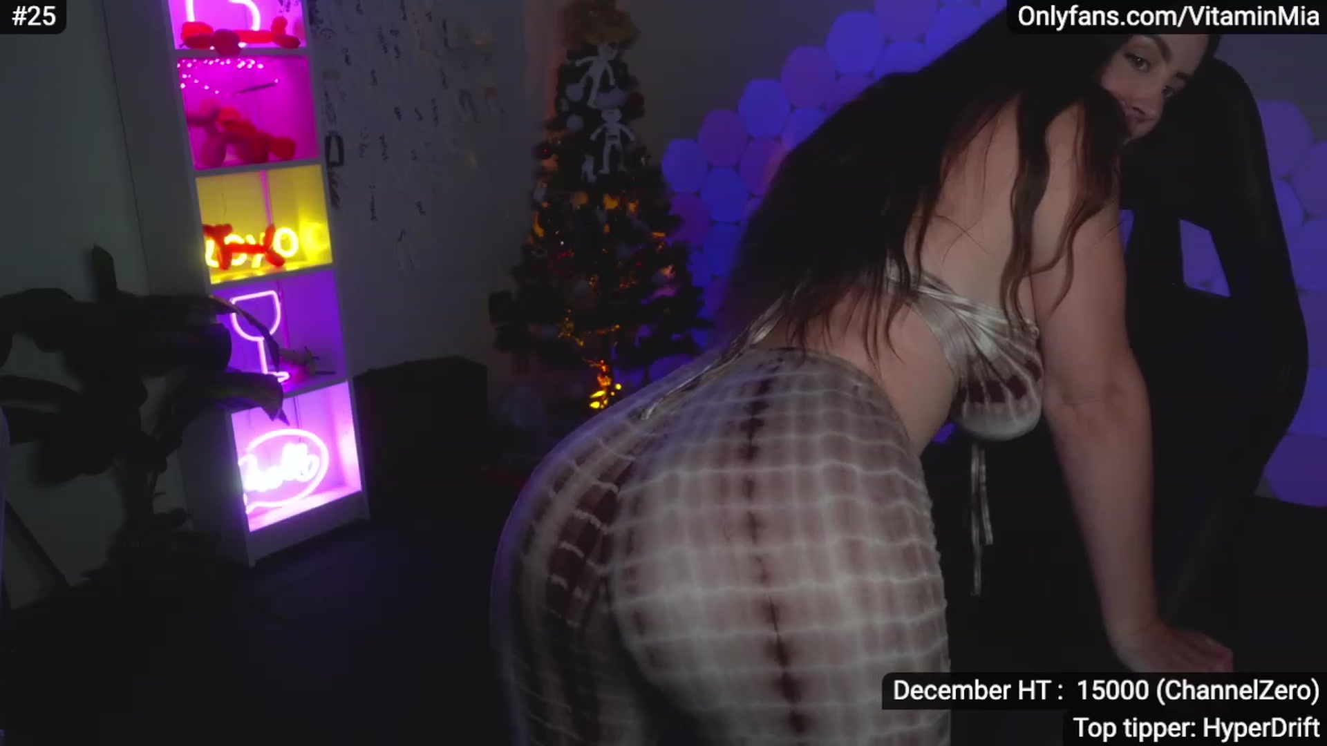 Gallery image thumbnail from MissAustralia's myfreecams stream on, 12/28/2022, 10:44 image 20 of 20