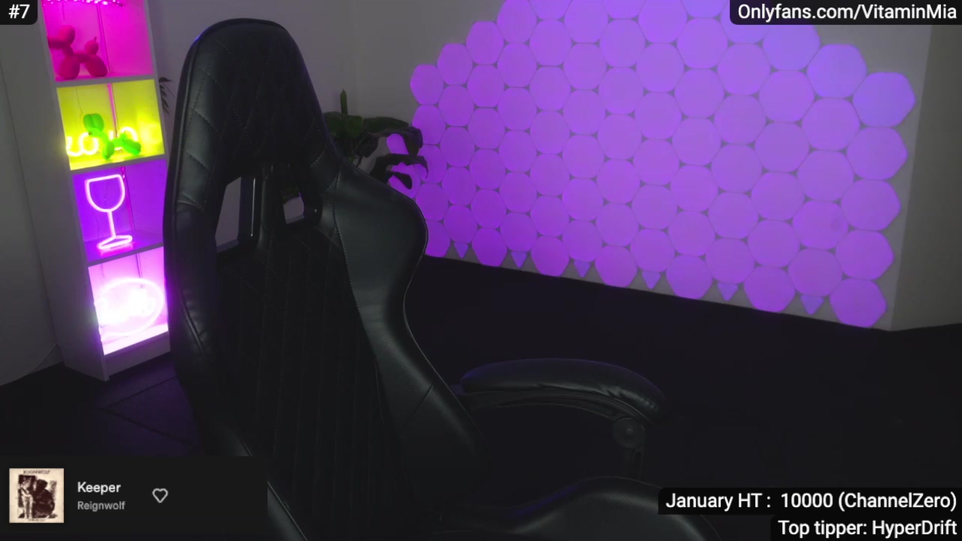 Gallery image thumbnail from MissAustralia's myfreecams stream on, 01/18/2023, 08:51 image 13 of 20