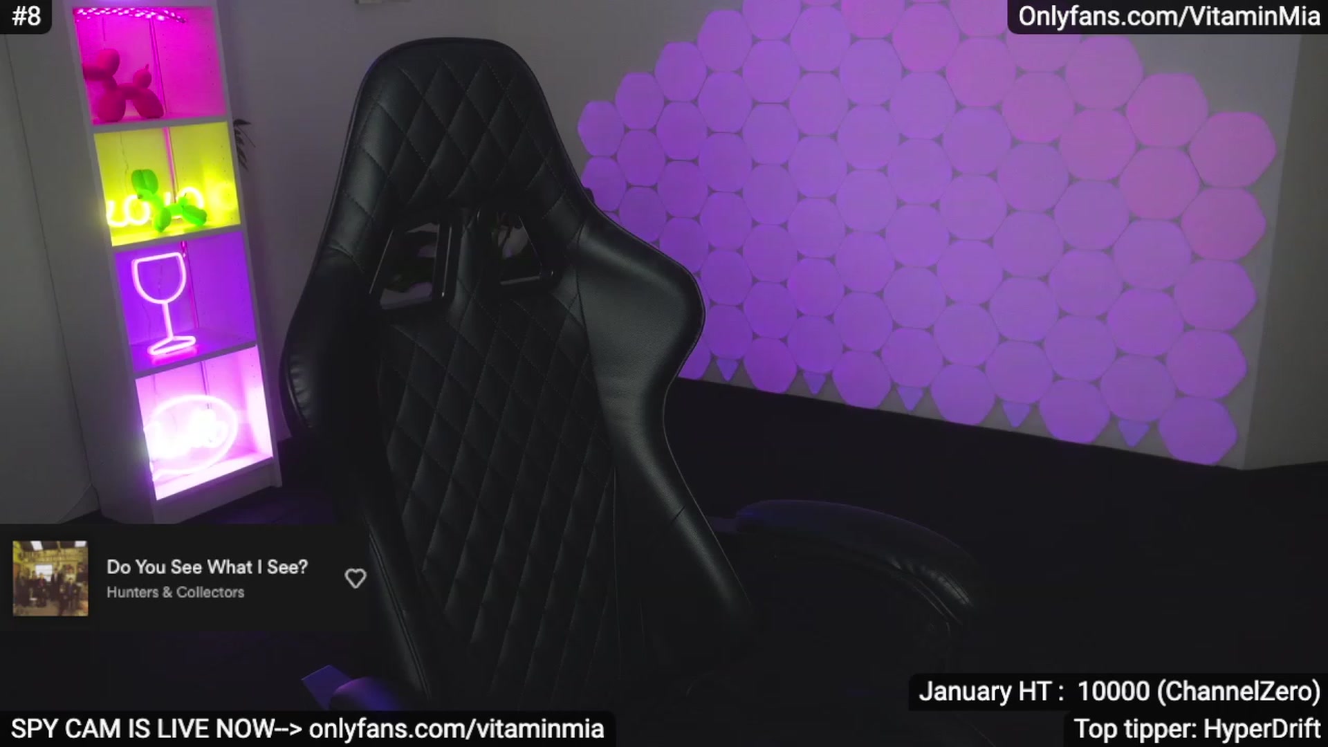 Gallery image thumbnail from MissAustralia's myfreecams stream on, 01/20/2023, 09:07 image 10 of 20