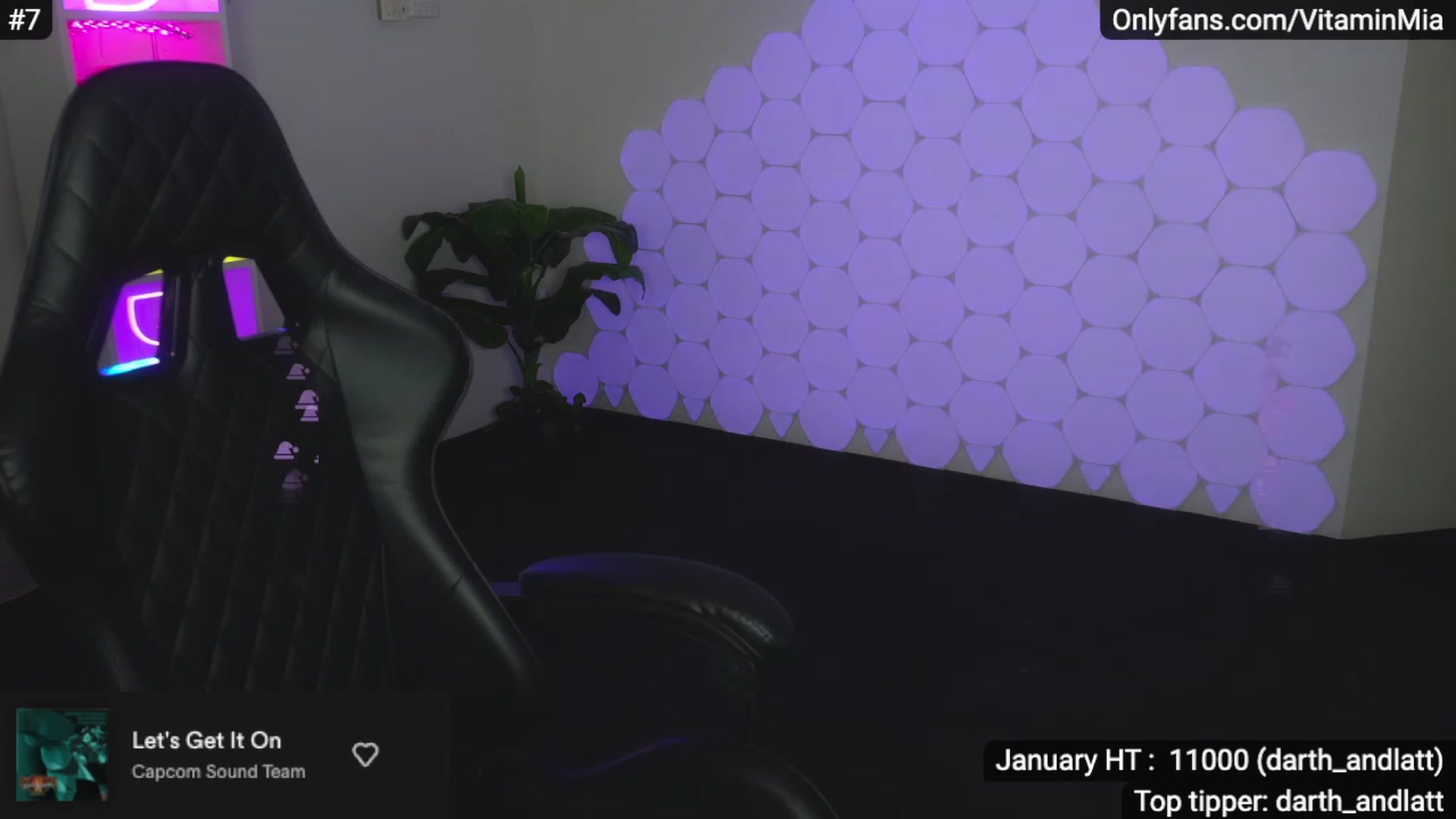 Gallery image thumbnail from MissAustralia's myfreecams stream on, 01/22/2023, 08:57 image 8 of 20