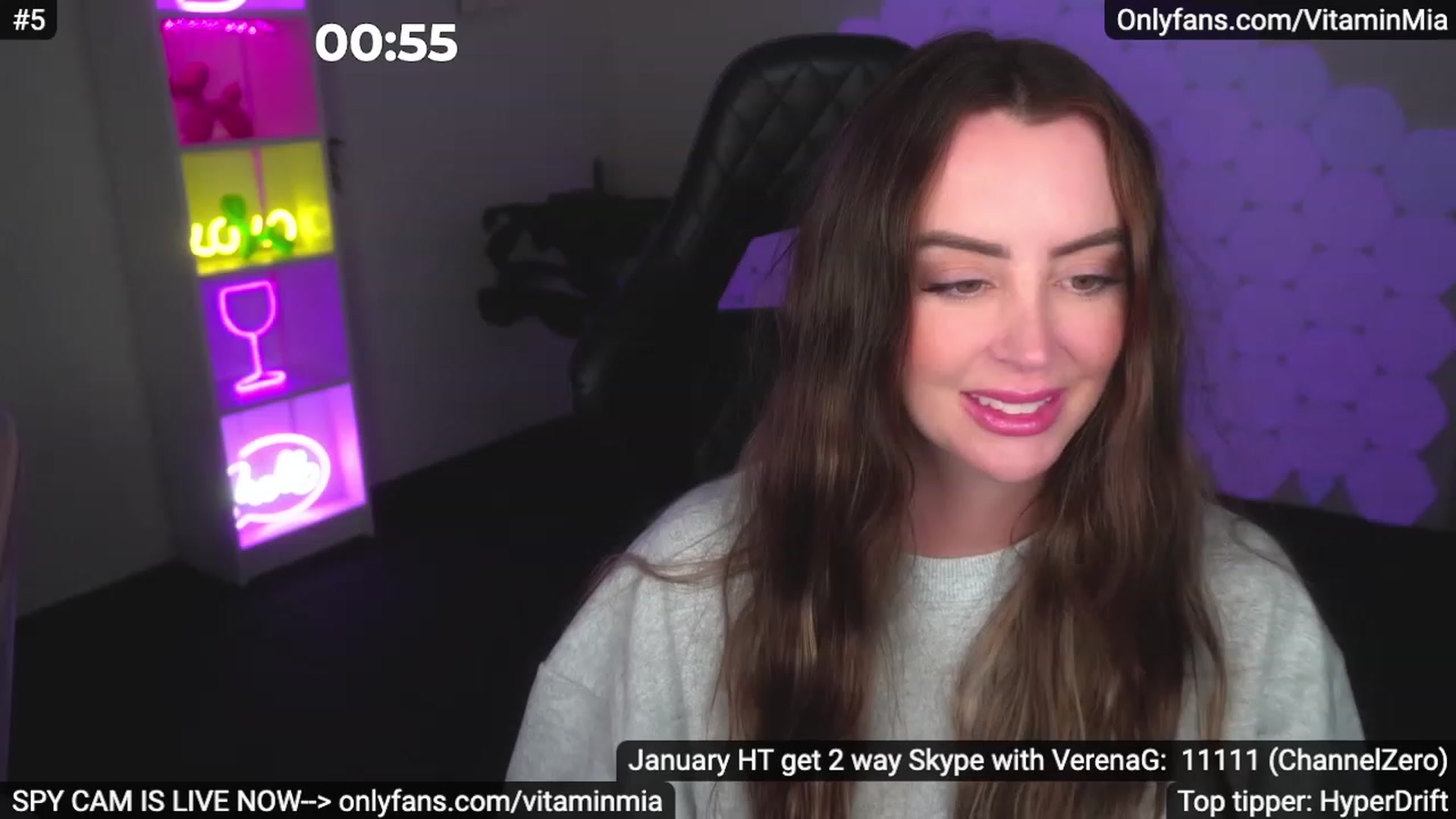 Gallery image thumbnail from MissAustralia's myfreecams stream on, 01/25/2023, 11:22 image 19 of 20
