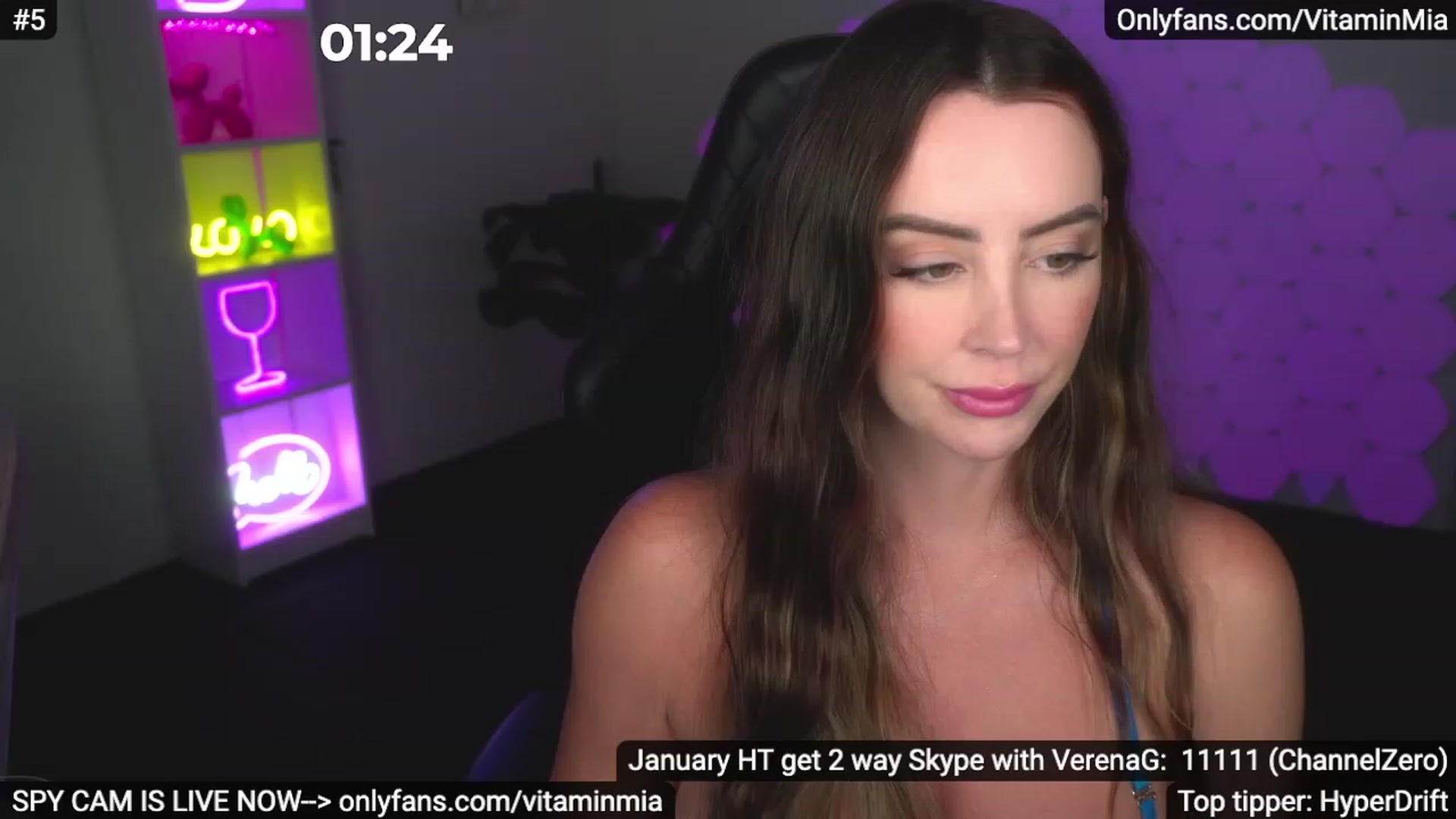 Gallery image thumbnail from MissAustralia's myfreecams stream on, 01/25/2023, 11:22 image 1 of 20