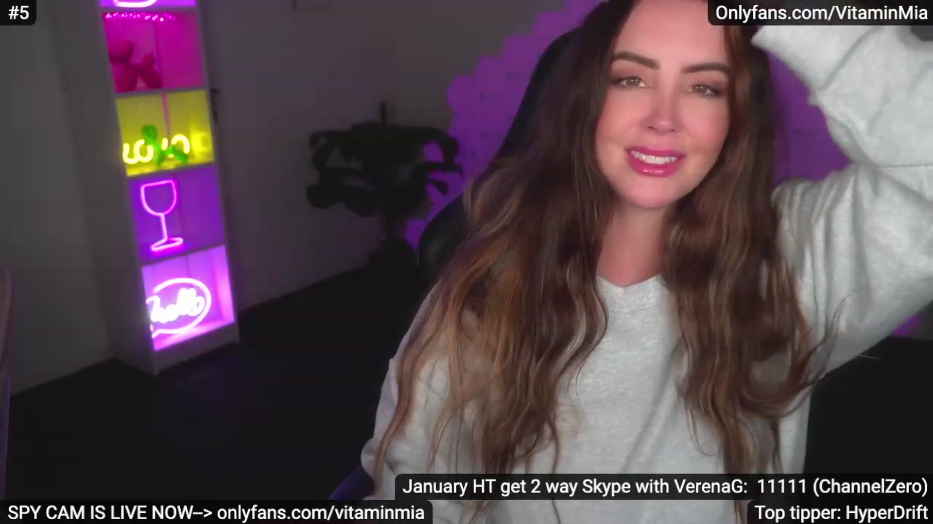 Gallery image thumbnail from MissAustralia's myfreecams stream on, 01/25/2023, 11:22 image 20 of 20