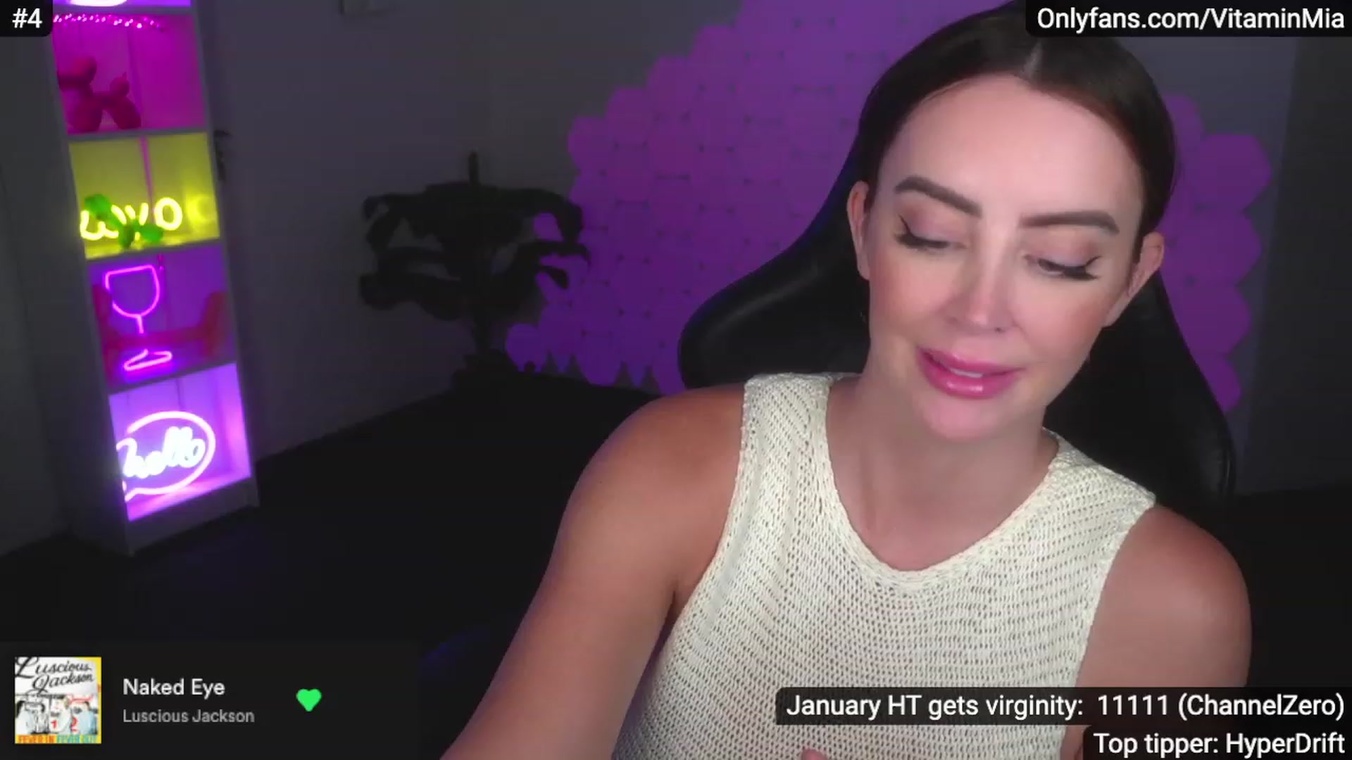 Gallery image thumbnail from MissAustralia's myfreecams stream on, 01/26/2023, 10:30 image 18 of 20