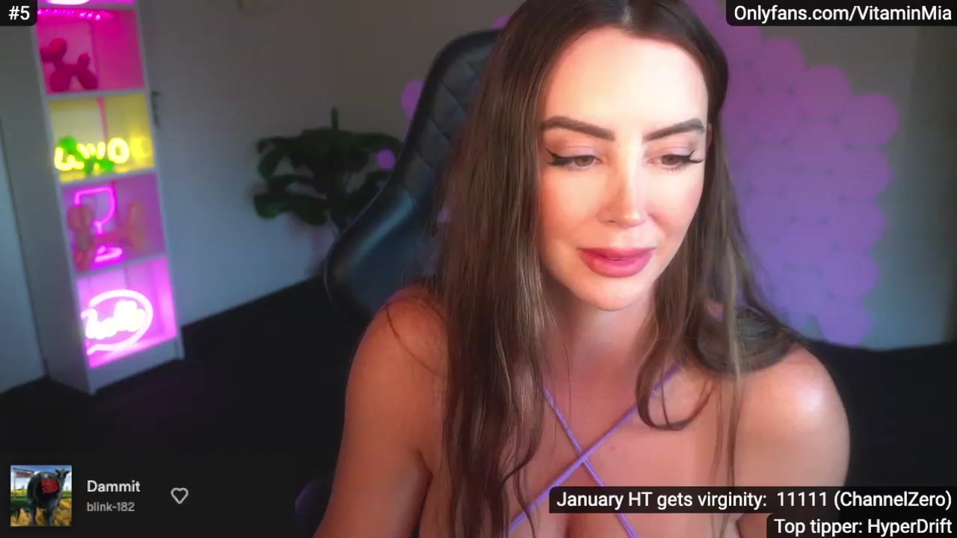 Gallery image thumbnail from MissAustralia's myfreecams stream on, 01/26/2023, 10:30 image 8 of 20