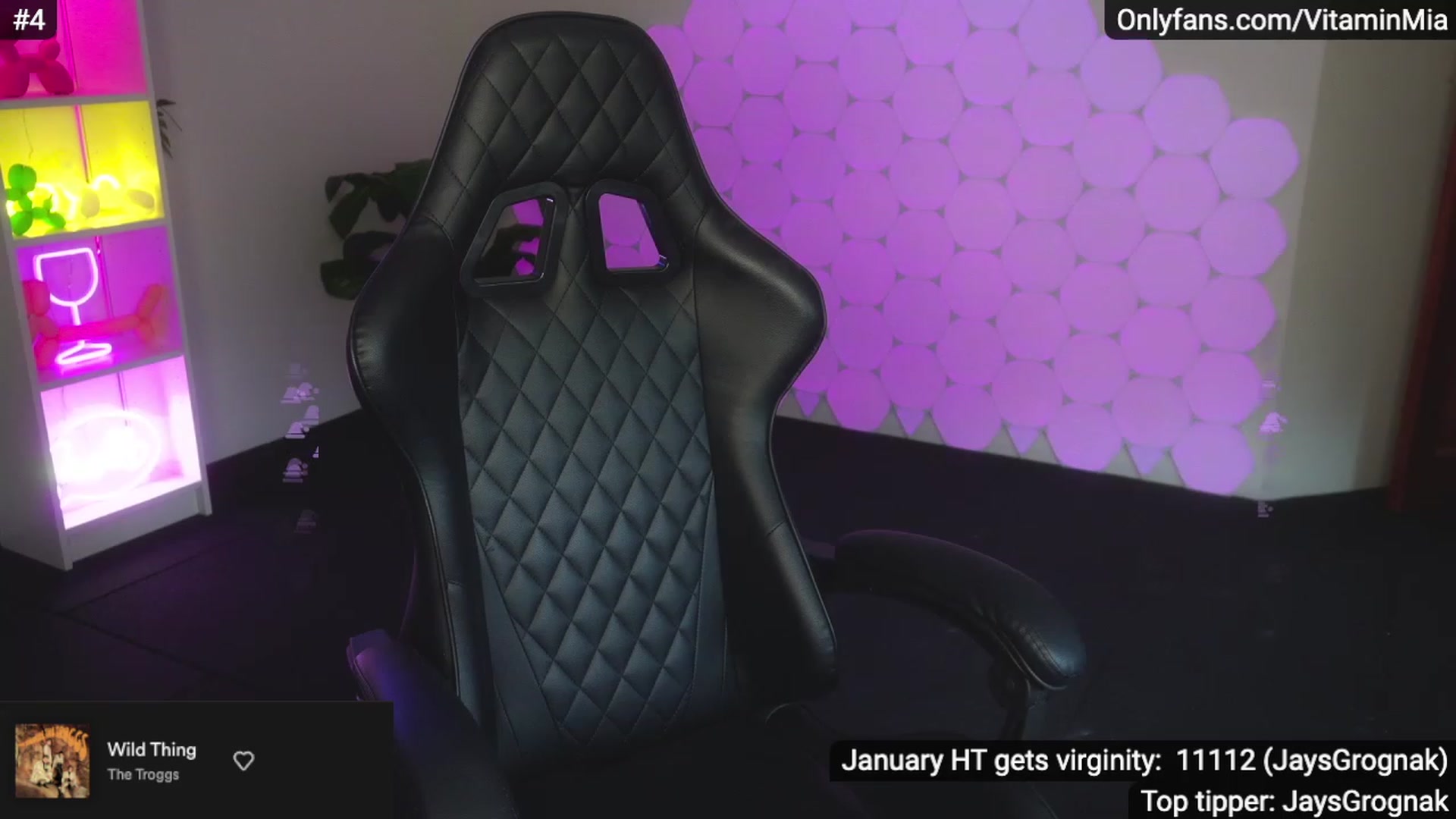Gallery image thumbnail from MissAustralia's myfreecams stream on, 01/28/2023, 08:29 image 16 of 20