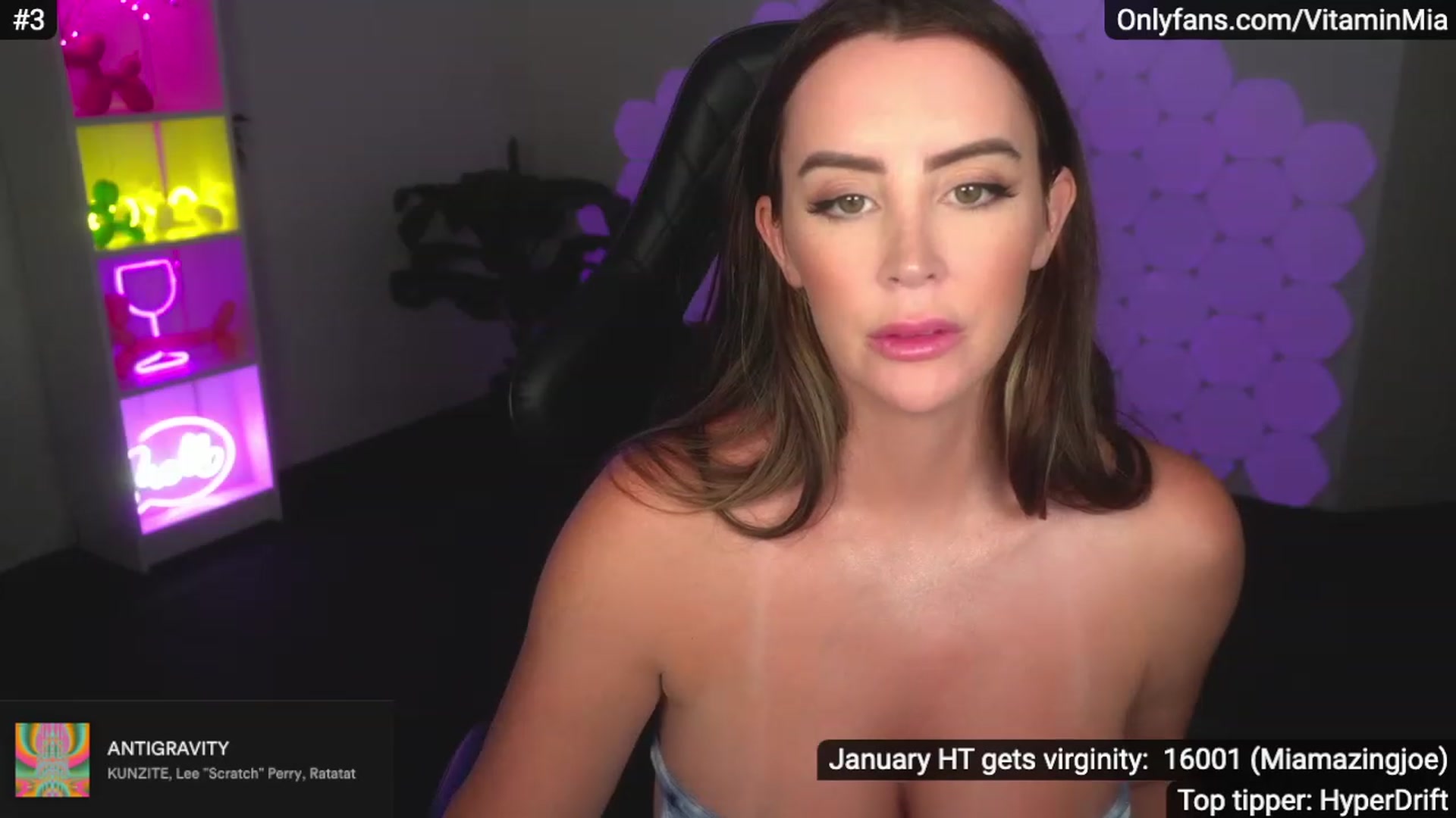 Gallery image thumbnail from MissAustralia's myfreecams stream on, 01/29/2023, 10:48 image 17 of 20