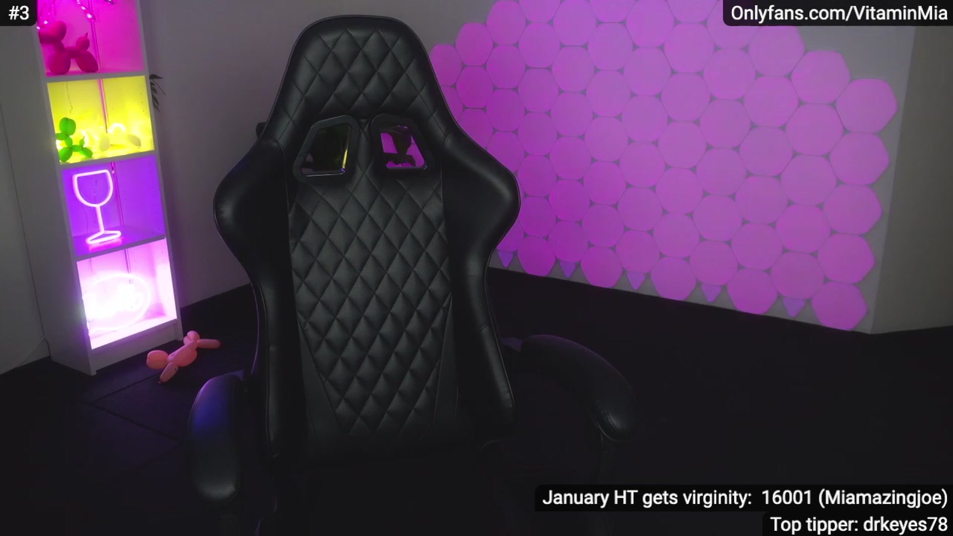 Gallery image thumbnail from MissAustralia's myfreecams stream on, 01/30/2023, 09:11 image 5 of 20