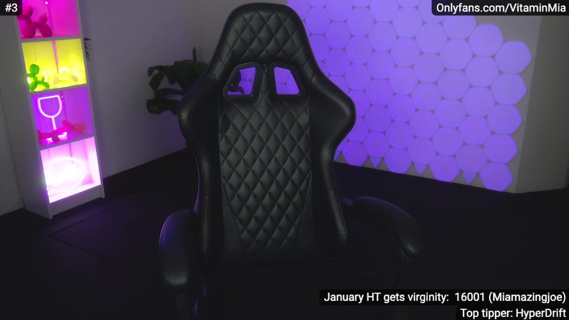 Gallery image thumbnail from MissAustralia's myfreecams stream on, 01/31/2023, 08:29 image 17 of 20