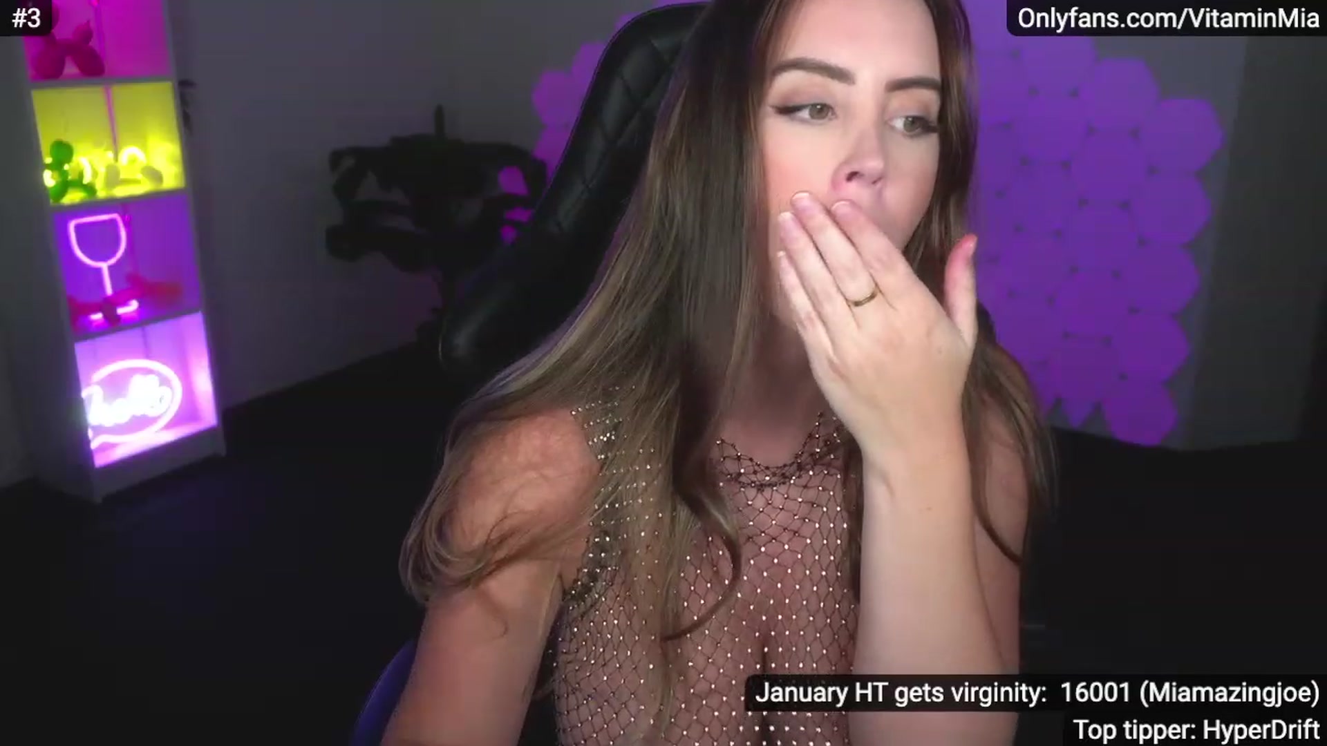 Gallery image thumbnail from MissAustralia's myfreecams stream on, 01/31/2023, 11:22 image 11 of 20