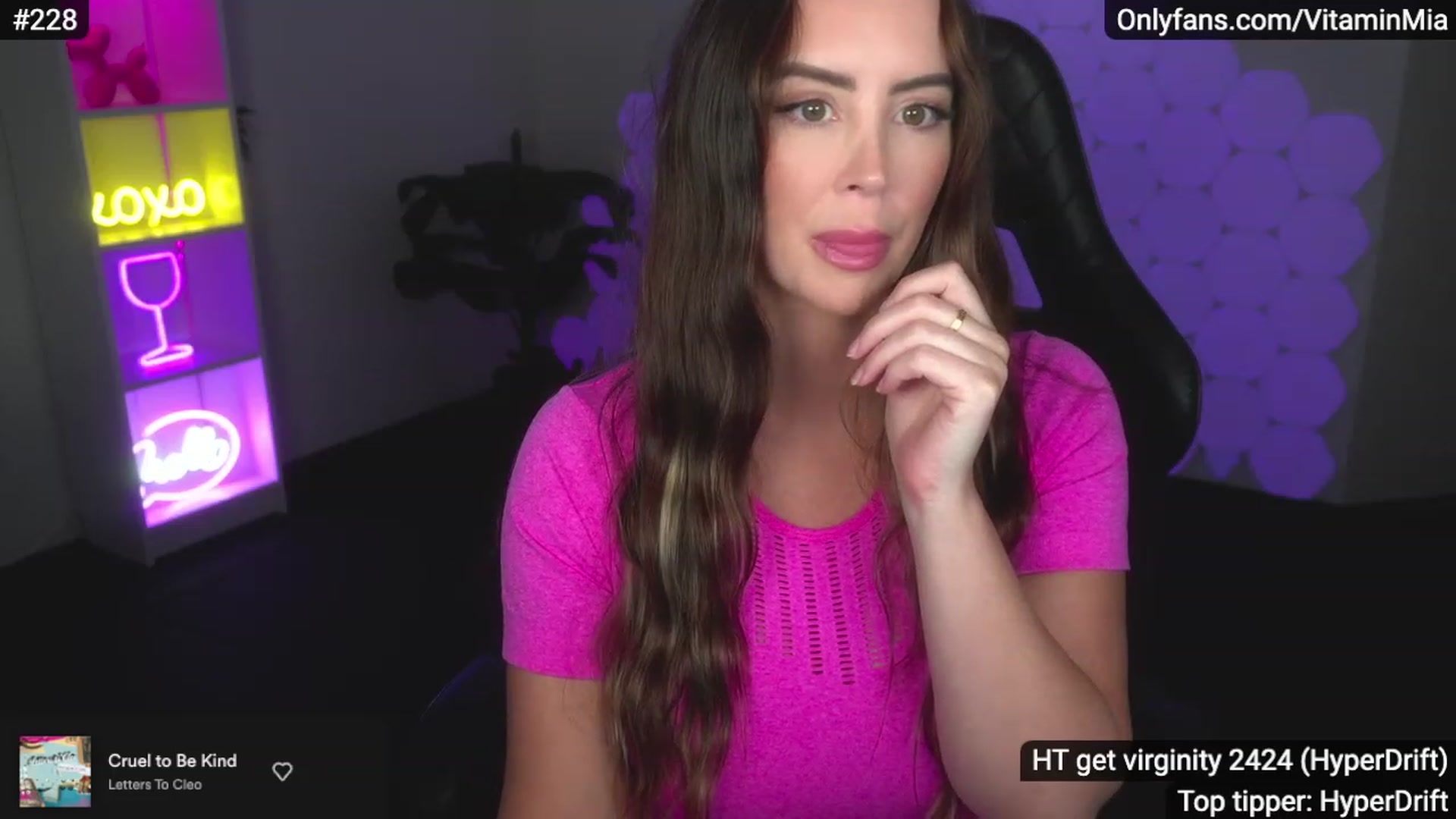 Gallery image thumbnail from MissAustralia's myfreecams stream on, 02/04/2023, 09:37 image 10 of 20