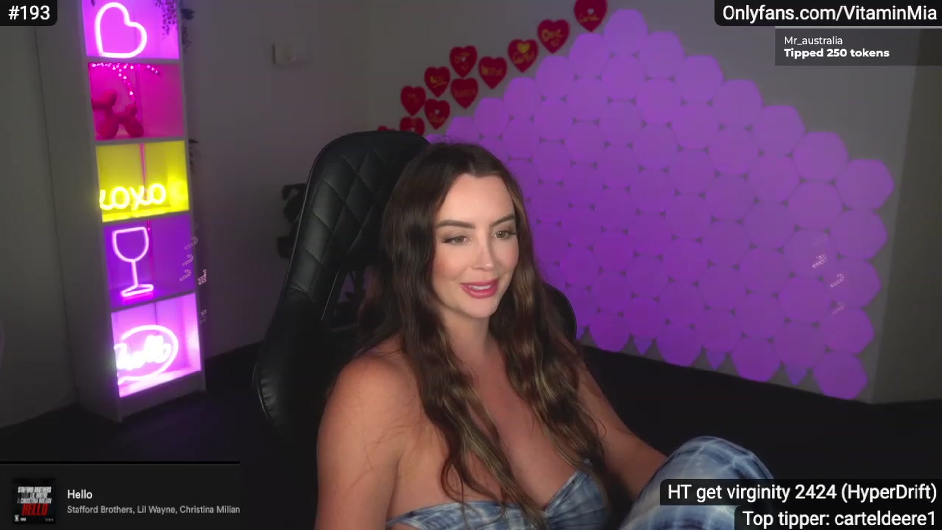 Gallery image thumbnail from MissAustralia's myfreecams stream on, 02/12/2023, 07:37 image 9 of 20
